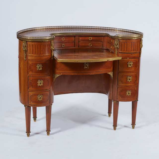Louis XVI Style Ormolu Mounted Parquetry Kidney Shaped Writing Desk, early 20th century