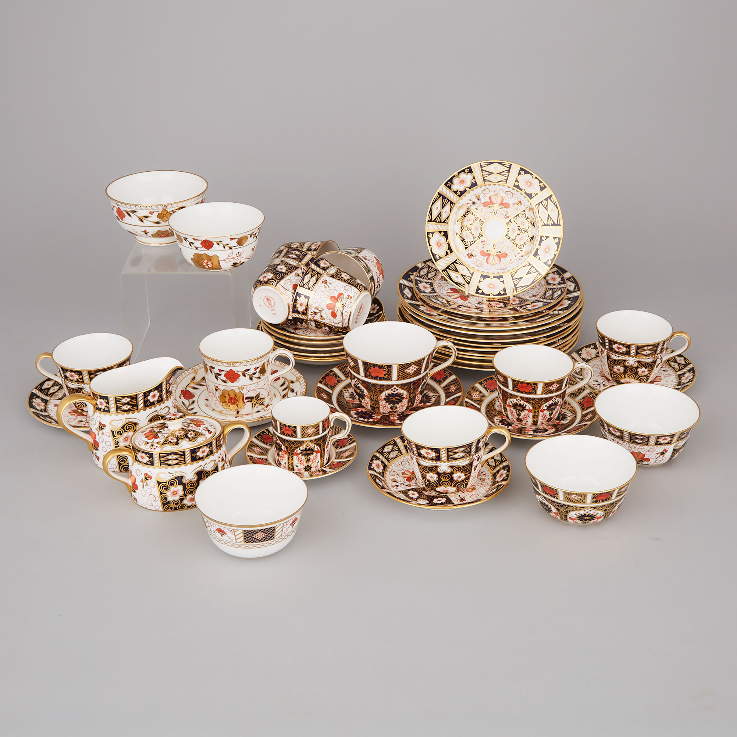 Group of Royal Crown Derby ‘Imari’ (2451), ‘Old Imari’ (1128) and Other (A962, 8687 and A1253) Pattern Tablewares, 20th century