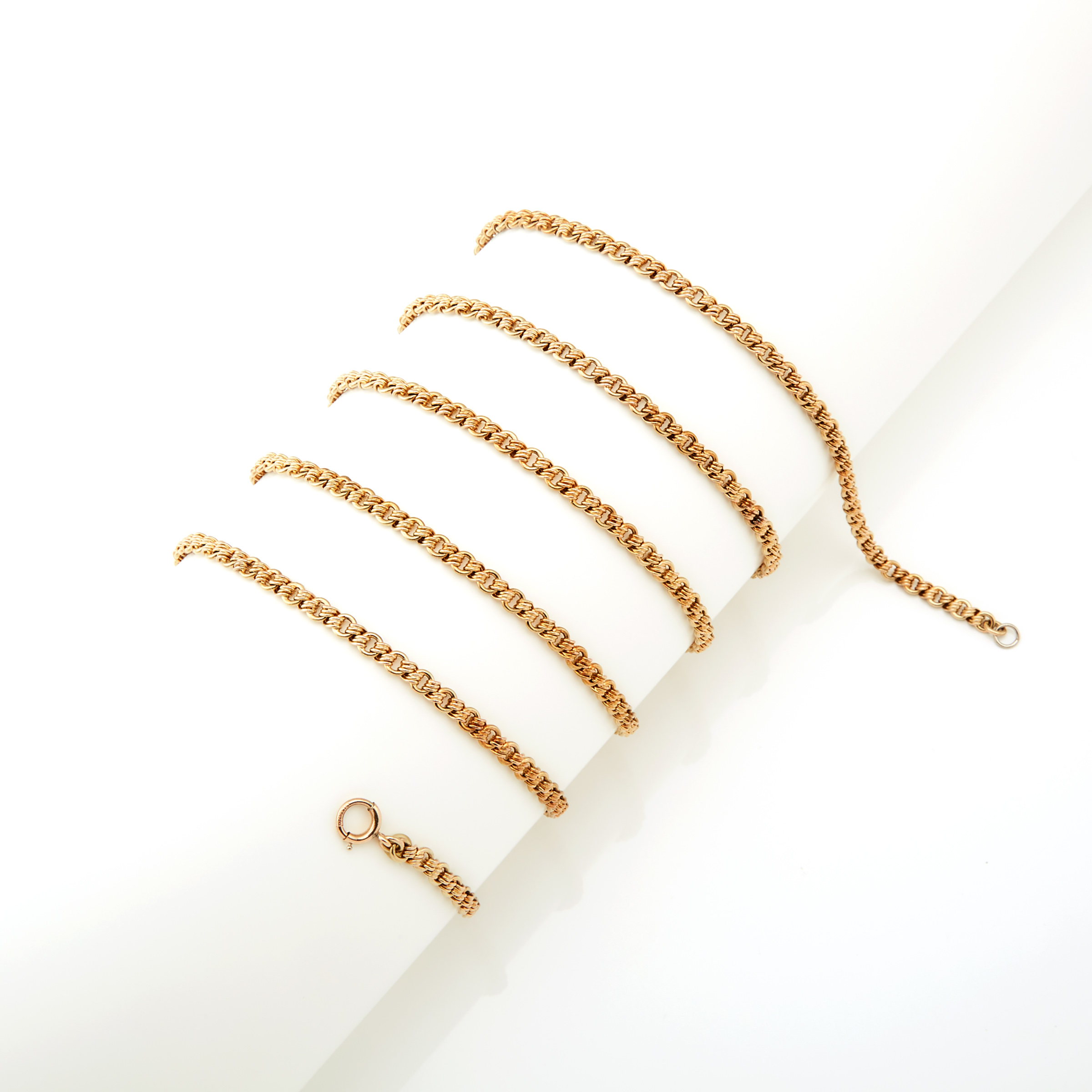 14k Yellow Gold Circular And Twisted Link Chain