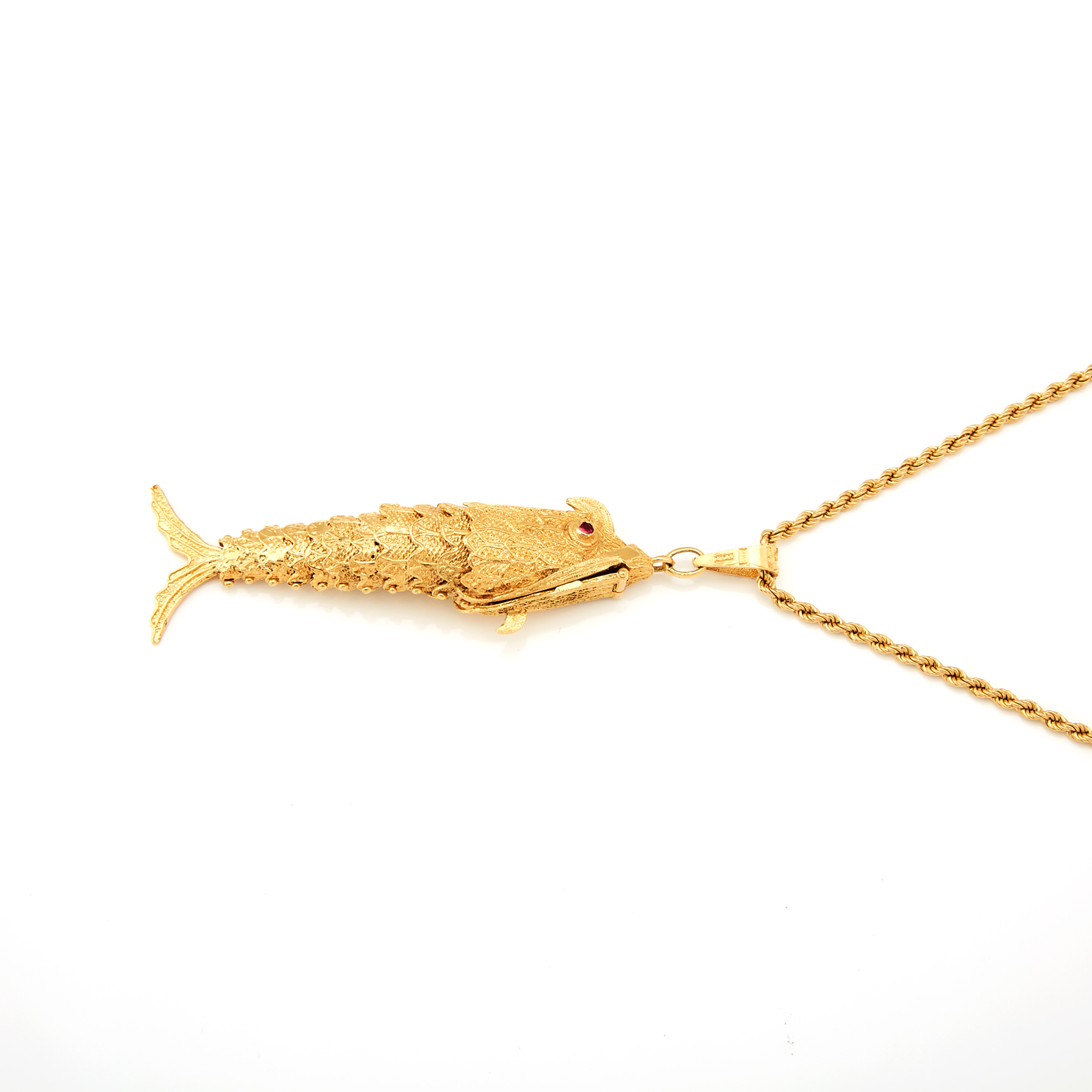 Italian 18k Yellow Gold Filigree Articulated Fish Pendant