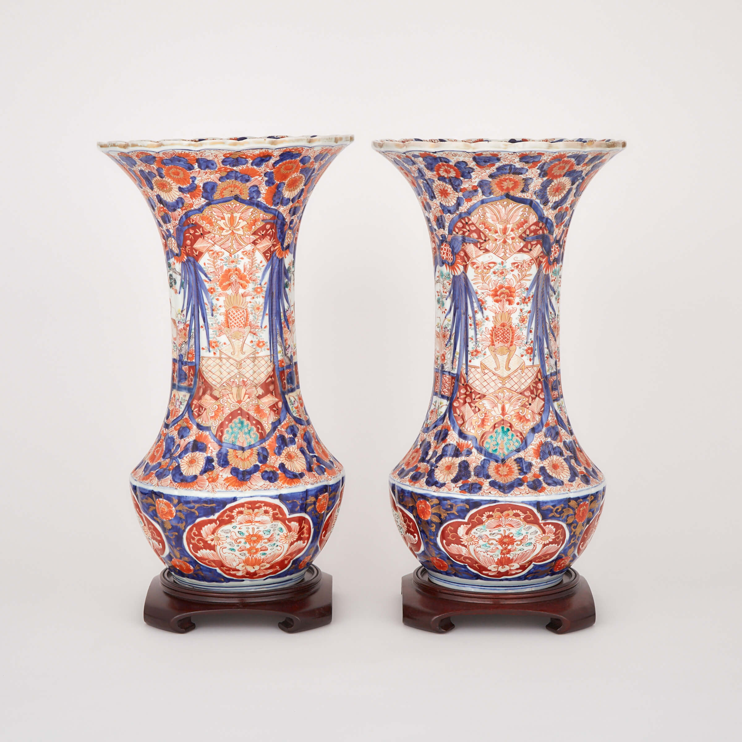 A Pair of Large Imari Vases, Late 19th/Early 20th century 