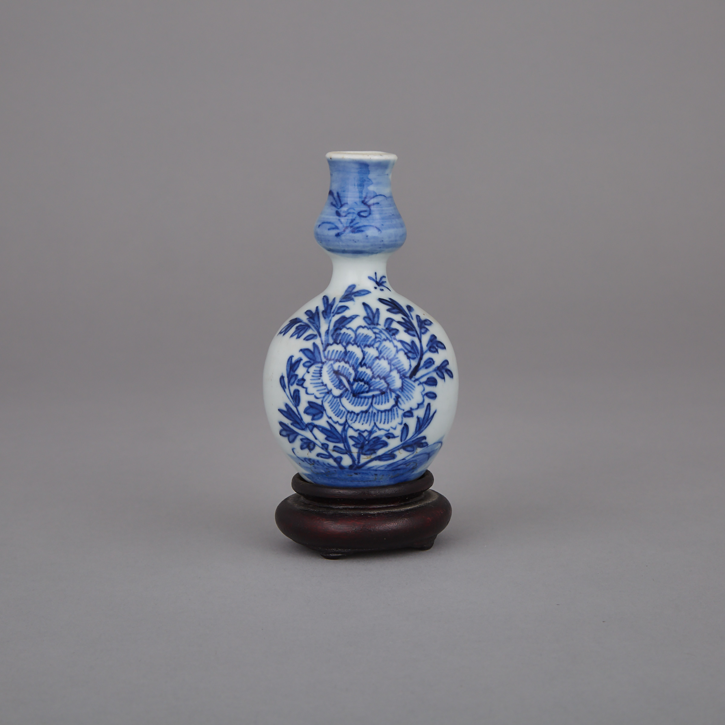 A Blue and White Double Gourd Vase, Qianlong Period (1736-1795)