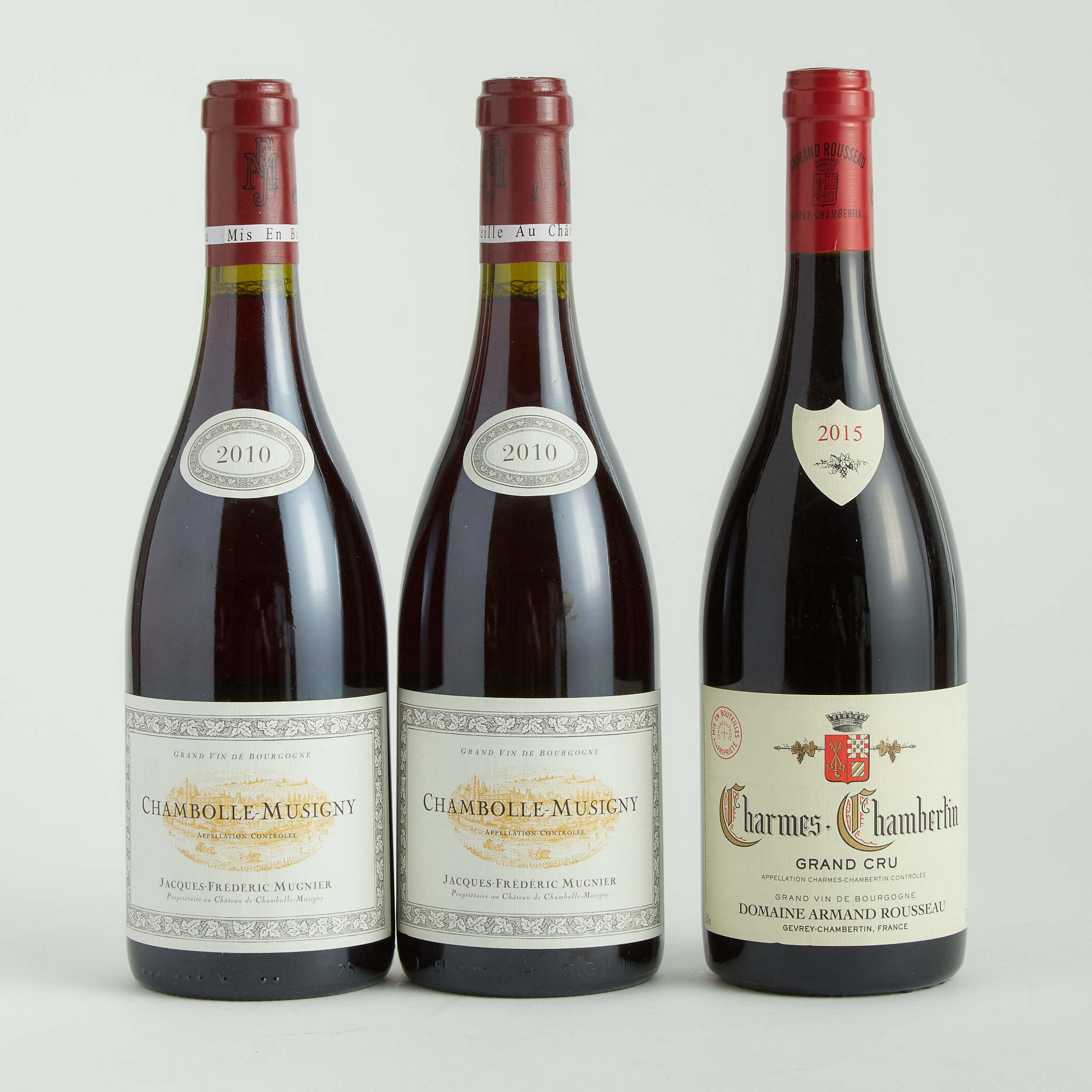 DOMAINE ARMAND ROUSSEAU CHARMES-CHAMBERTIN 2015 (1)
DOMAINE JACQUES-FRÉDÉRIC MUGNIER CHAMBOLLE-MUSIGNY 2010 (2)