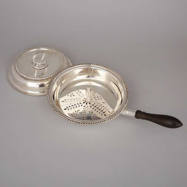 English Silver Serving Dish, Goldsmiths & Silversmiths Co., Sheffield, 1926 