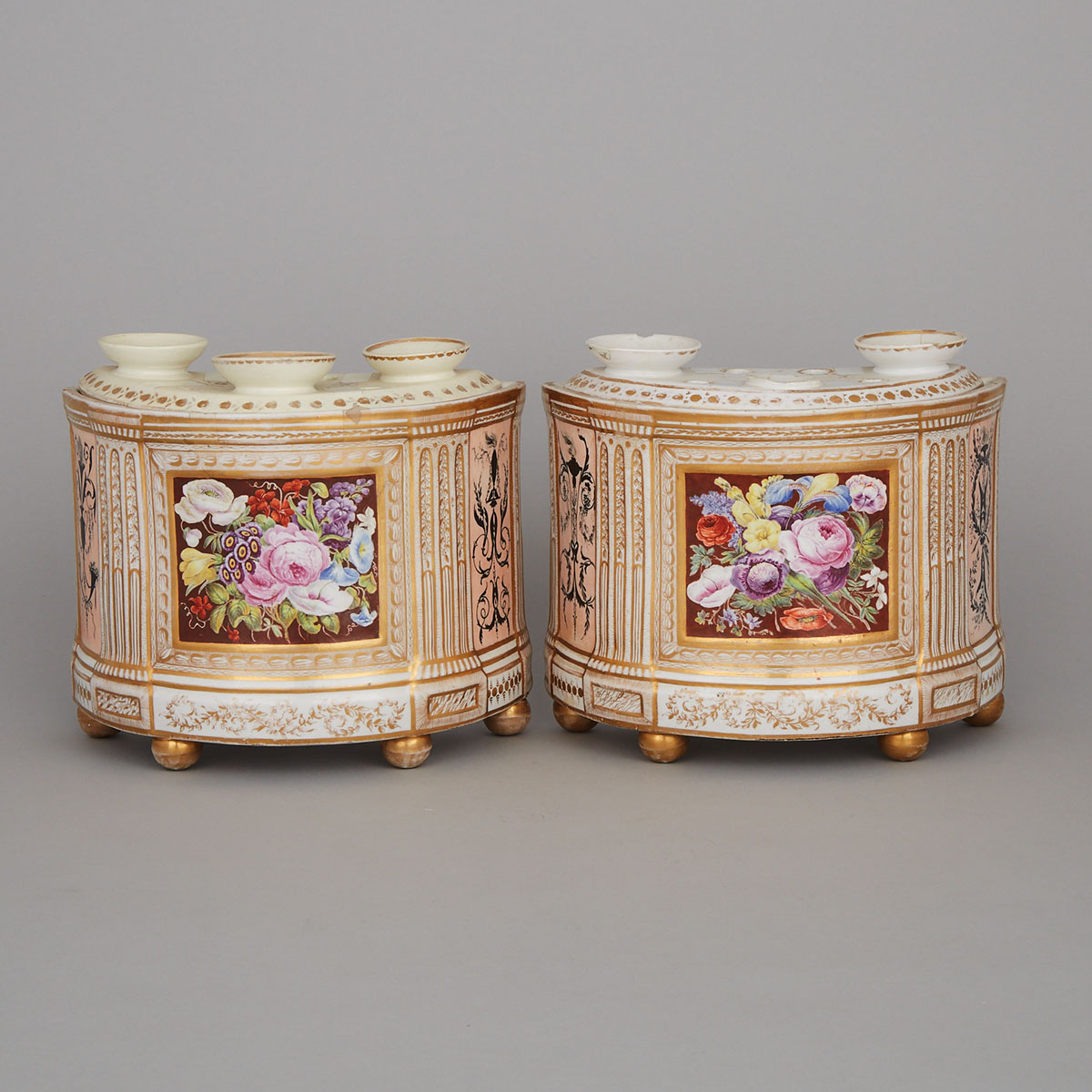 Pair of Coalport D-Shaped Bough Pots and Covers, c.1805-10