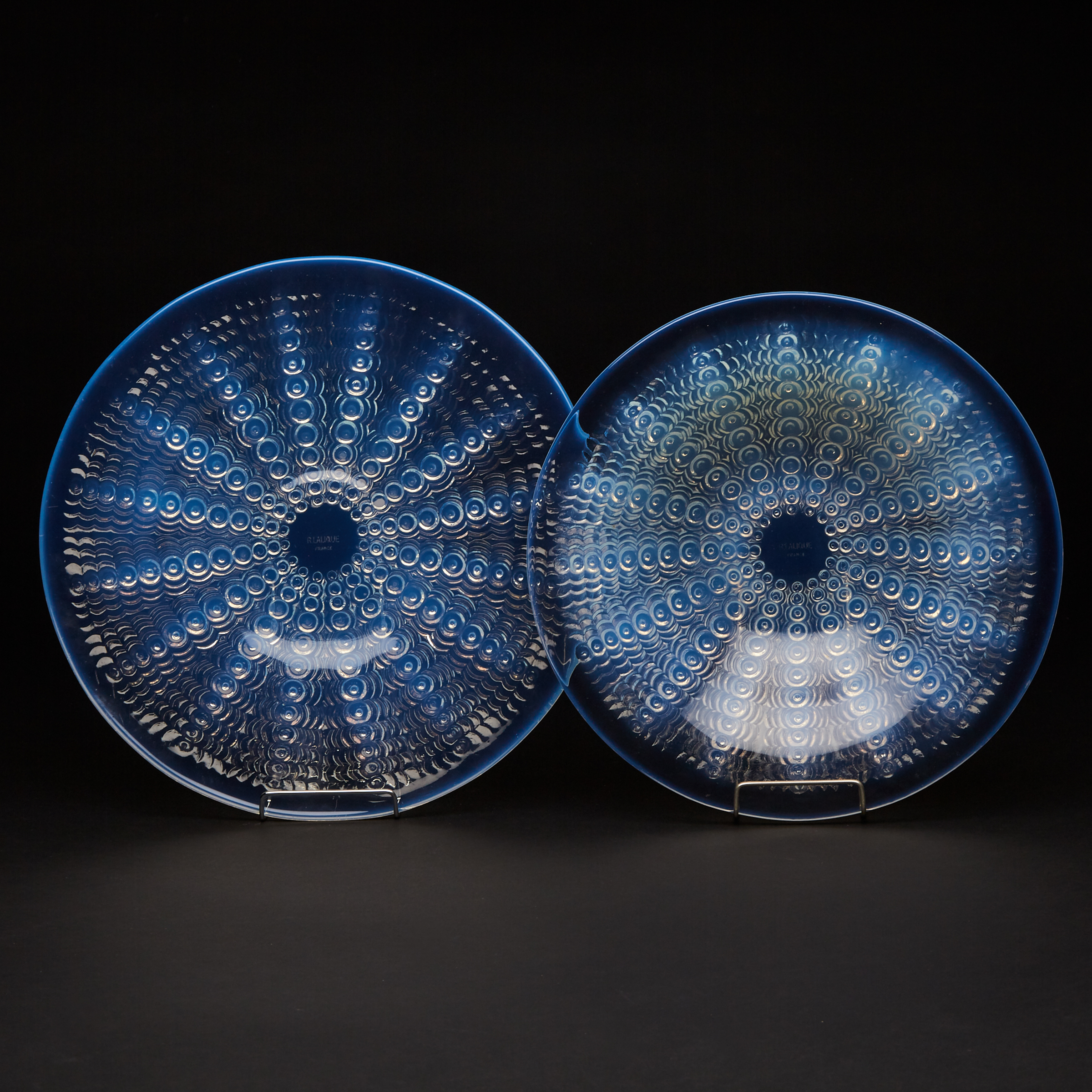 ‘Oursins No. 2’, Lalique Opalescent Glass Plate and a Shallow Bowl, c.1935