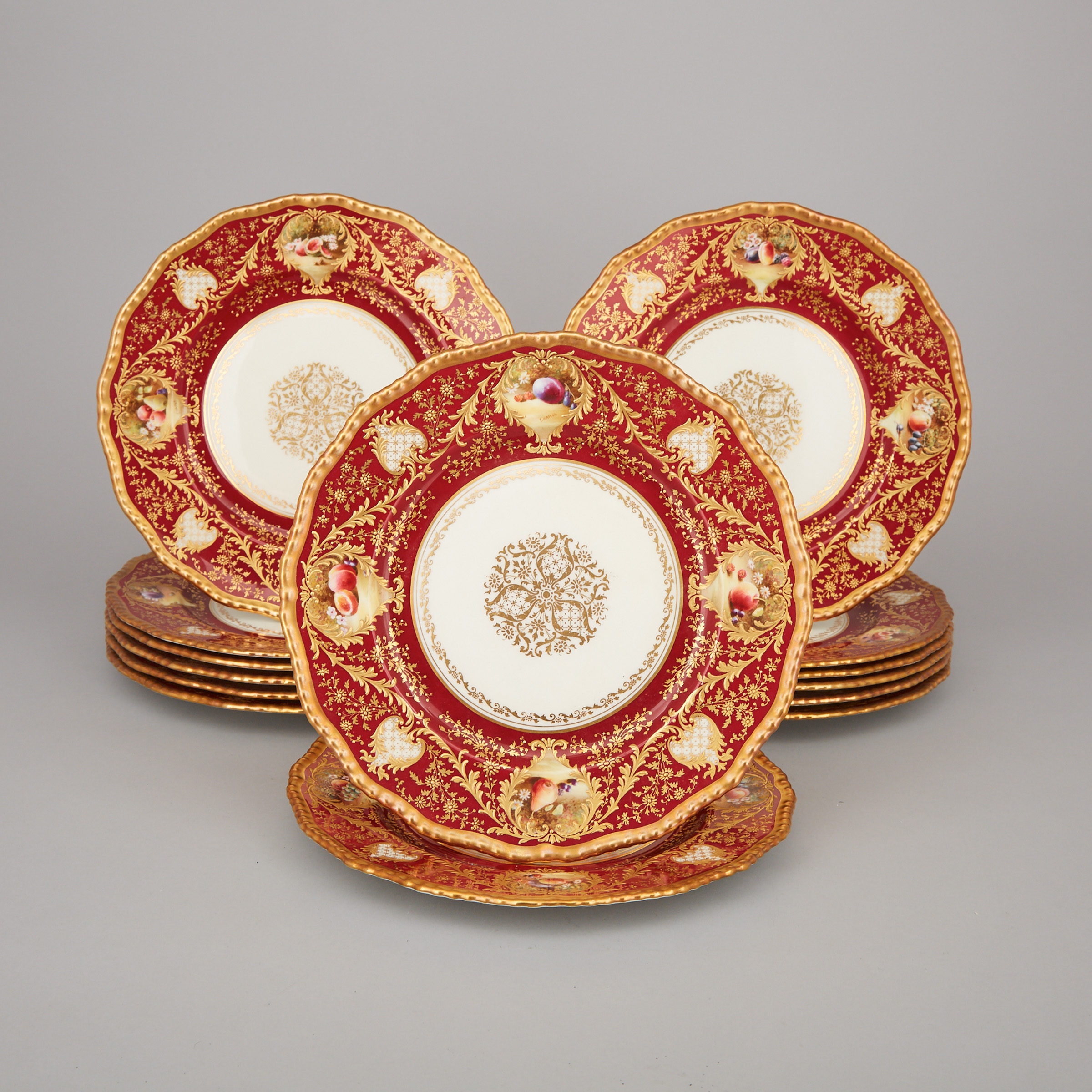 Set of Fourteen Royal Doulton Service Plates, c.1928