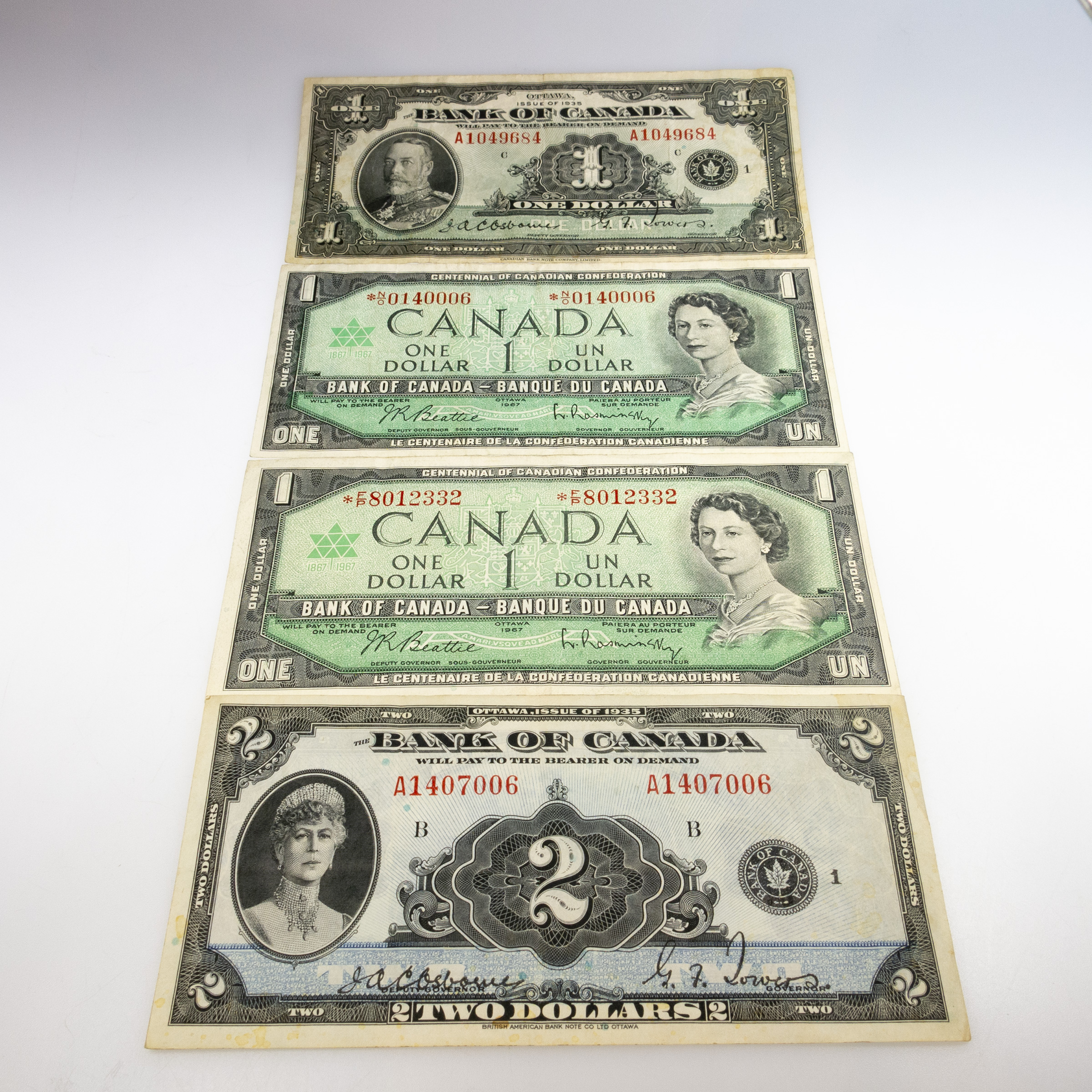 Canadian 1935 $1 And $2 Banknotes with 2 Canadian 1967 Asterisk $1 Banknotes