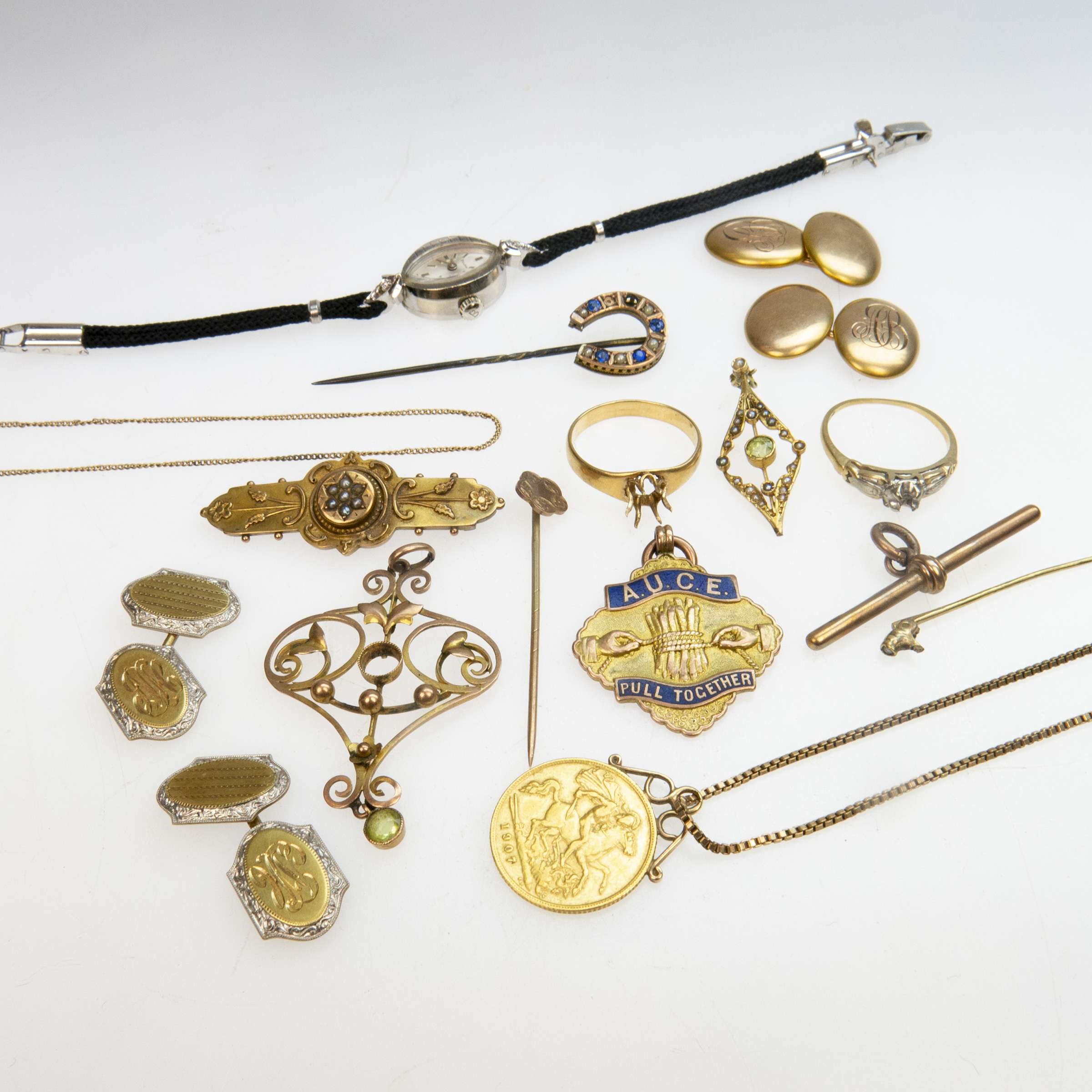 Small Quantity of Various Gold Jewellery