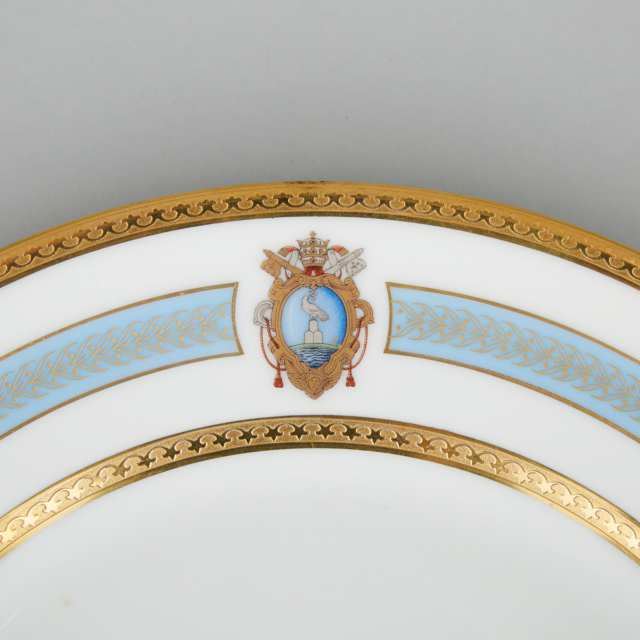 Heinrich Armorial Service Plate for Pope Pius XII, Eugenio Pacelli, mid-20th century