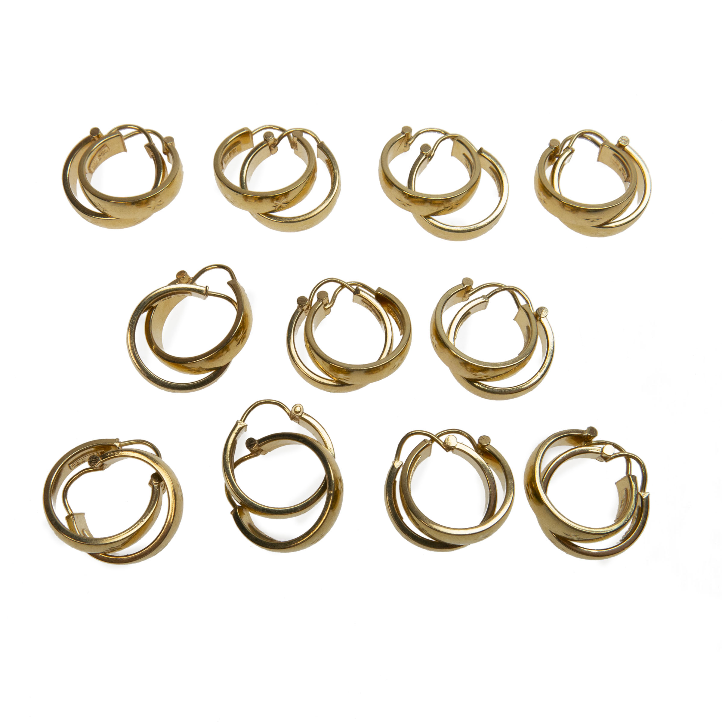 11 X Pairs Of 18K Yellow Gold Hoop Earrings