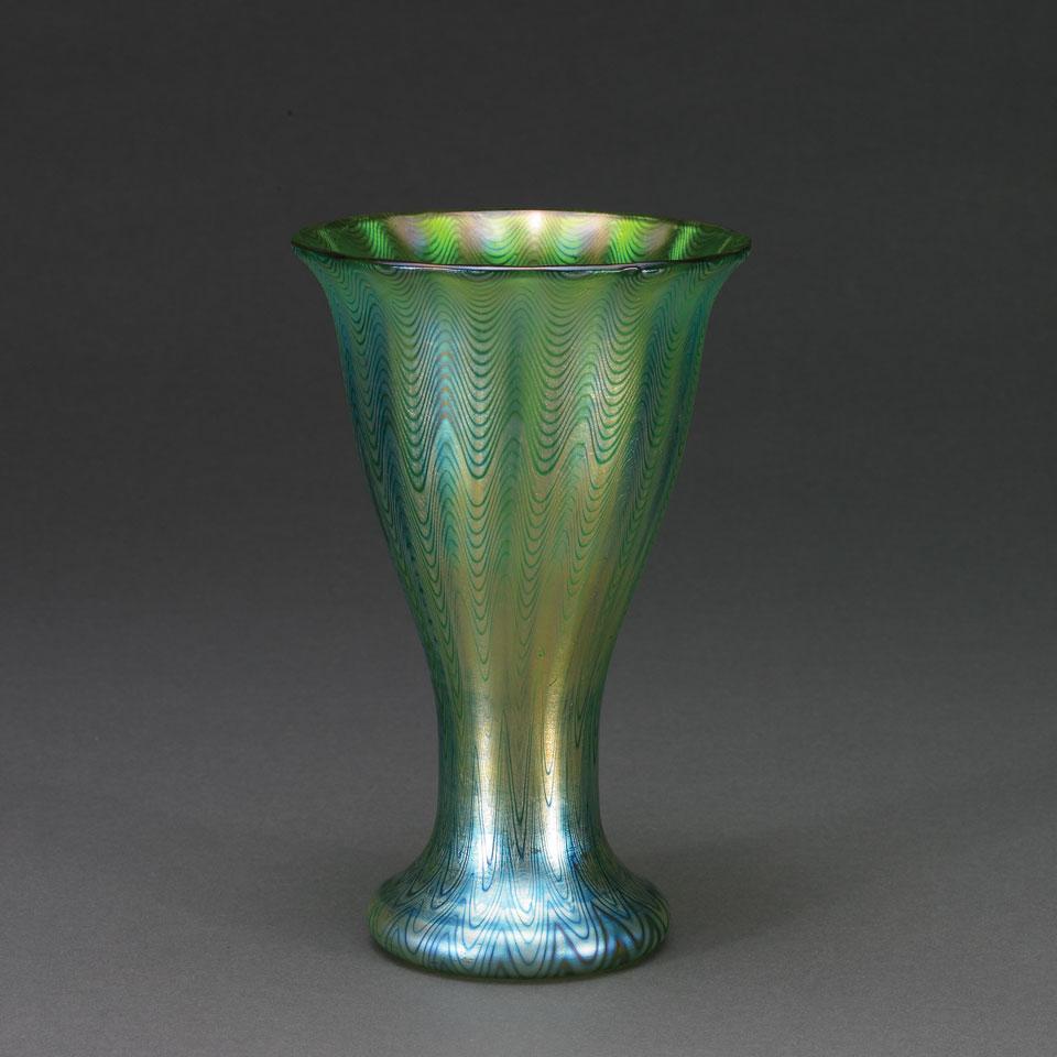 Loetz Phänomen (Gre 6893) Iridescent Glass Vase, c.1900