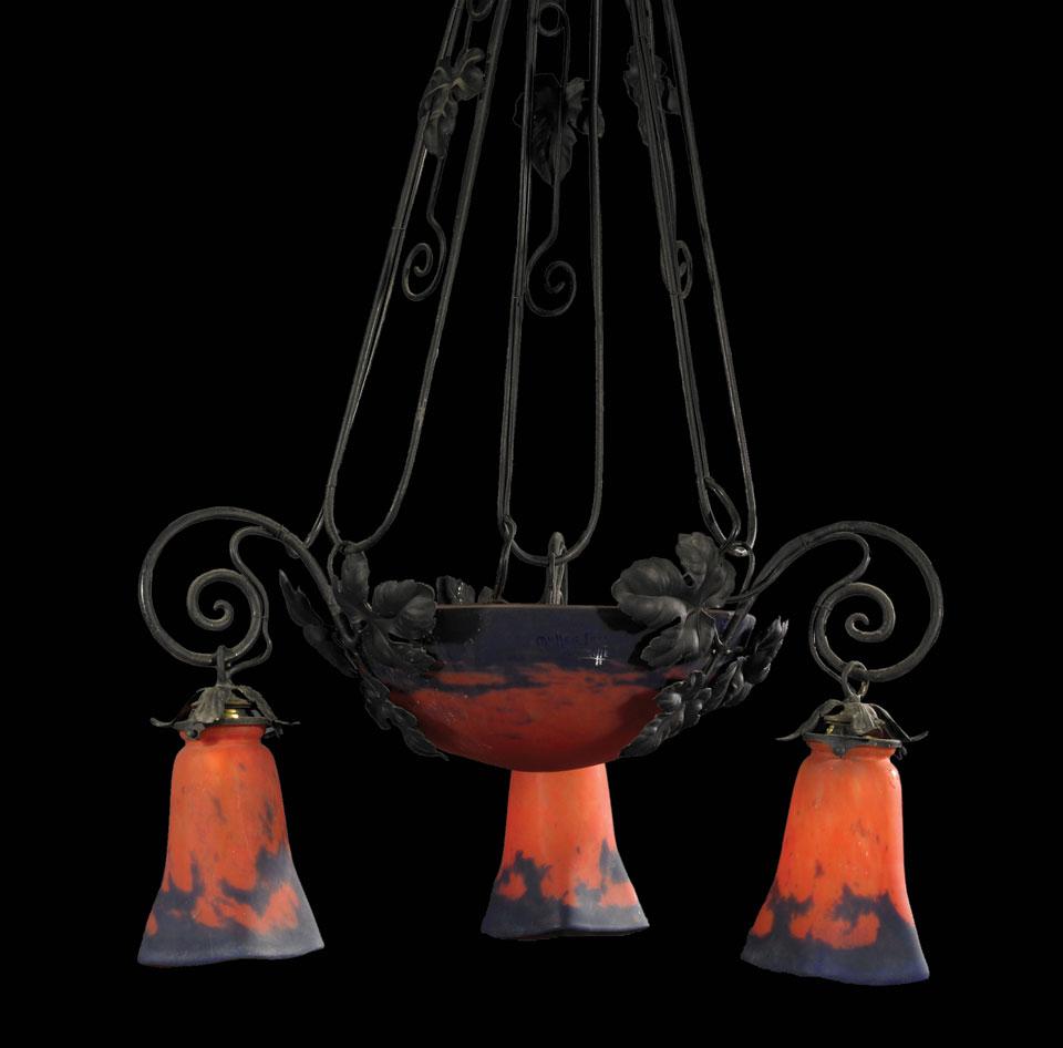 Müller Frères Wrought Iron and Mottled Glass Chandelier, early 20th century