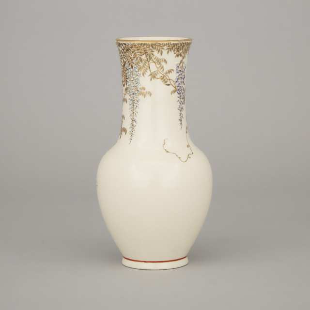 A Large 'Kacho-e' Satsuma Vase, Yabu Meizan Mark, Meiji Period 