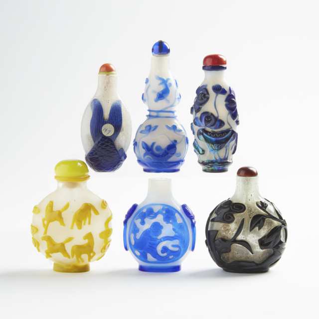 A Group of Six Various Colour Overlay Peking Glass Snuff Bottles, Late 19th/20th Century