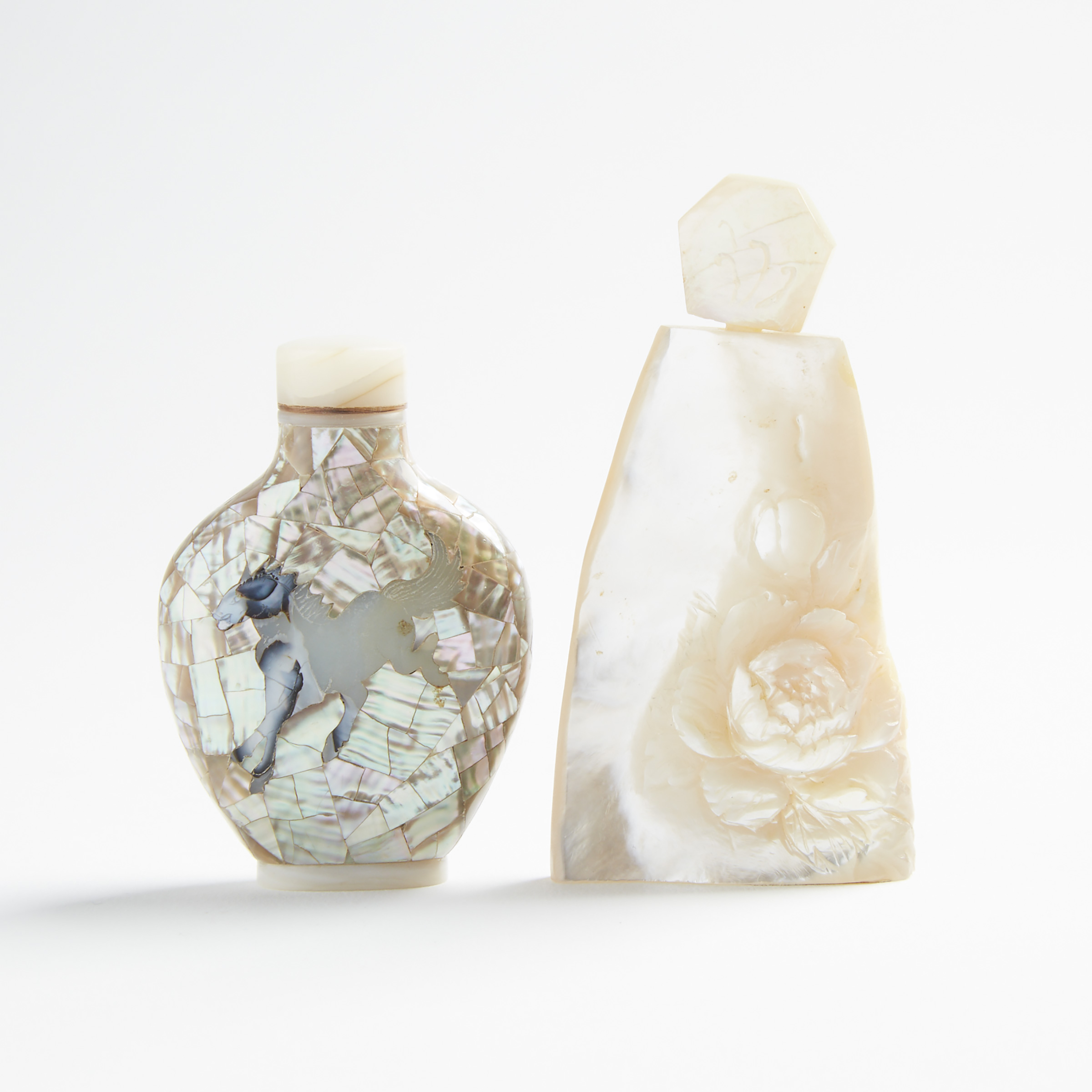 Two Mother-of-Pearl Snuff Bottles, 19th/20th Century