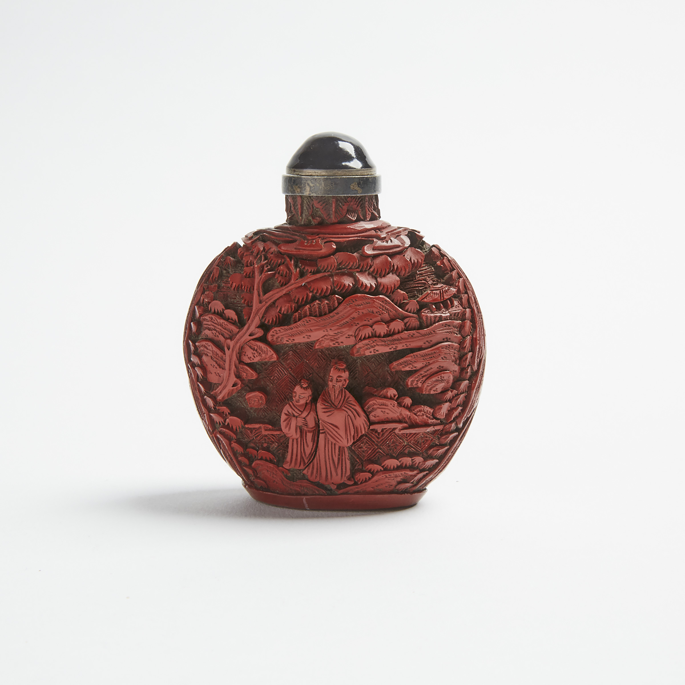 A Cinnabar Lacquer Snuff Bottle, 18th/19th Century