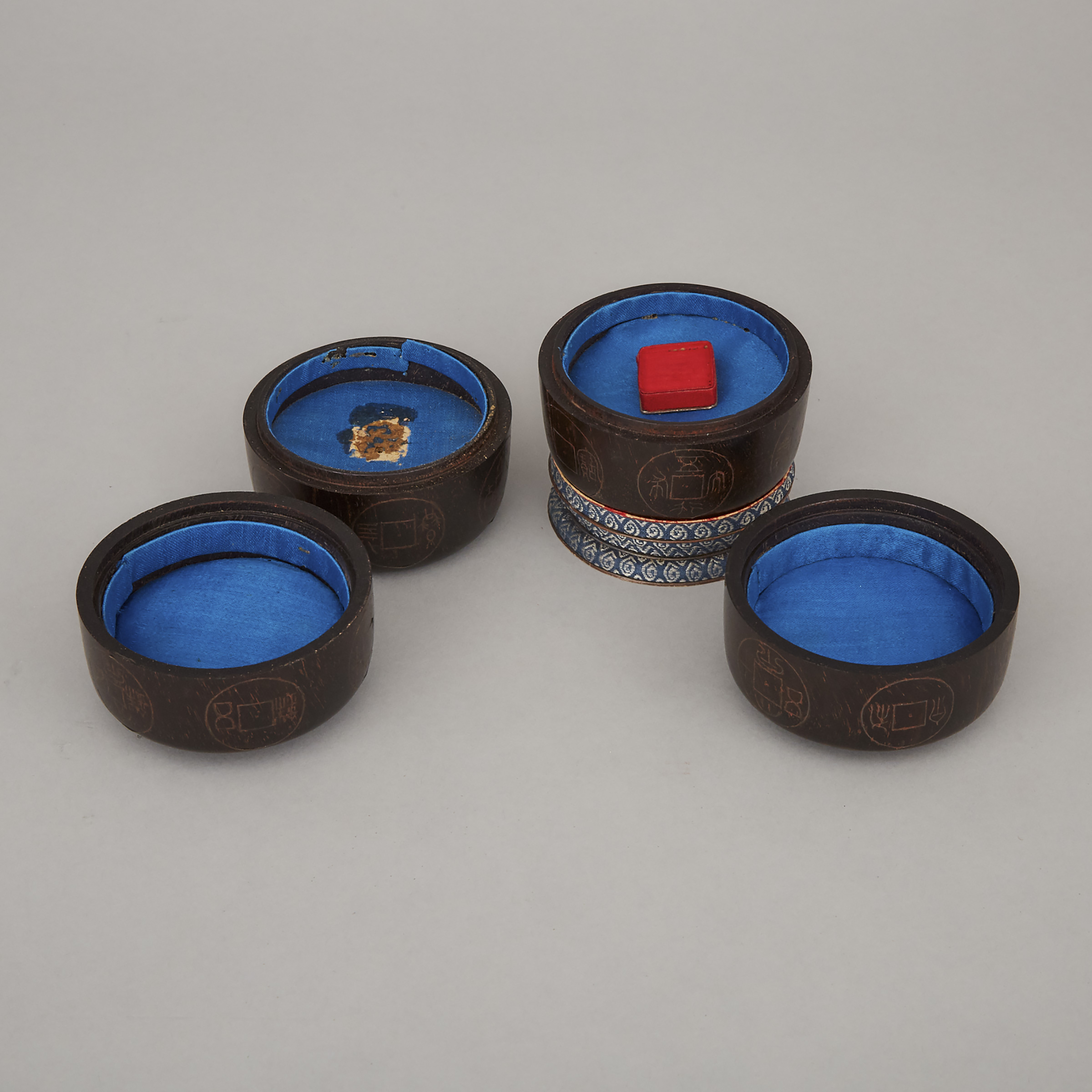 A Pair of Zitan Wood Carved Circular Seal Boxes with Covers, Early 20th Century 
