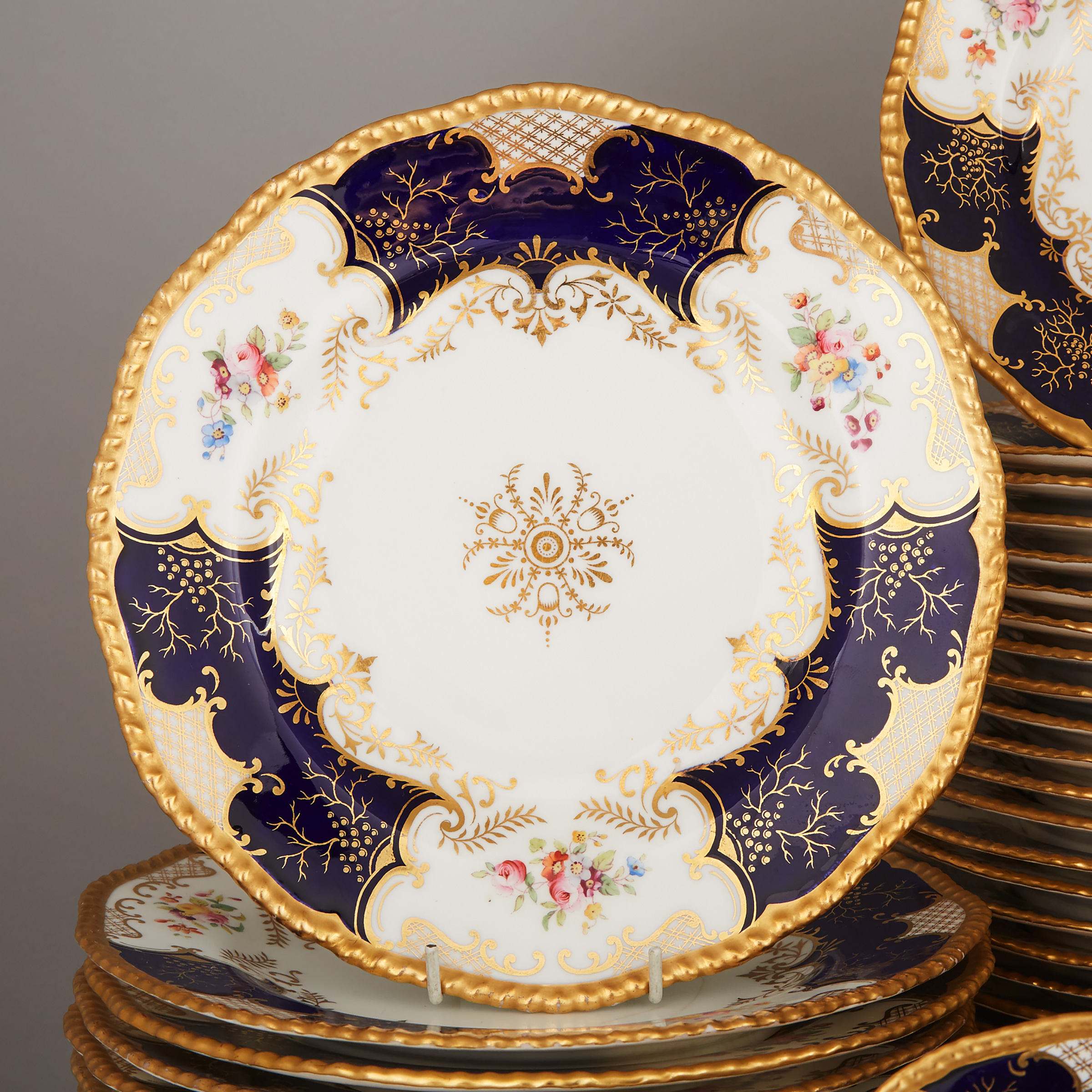 Coalport 'Floral Panel' or 'Batwing' Pattern Service, early 20th century