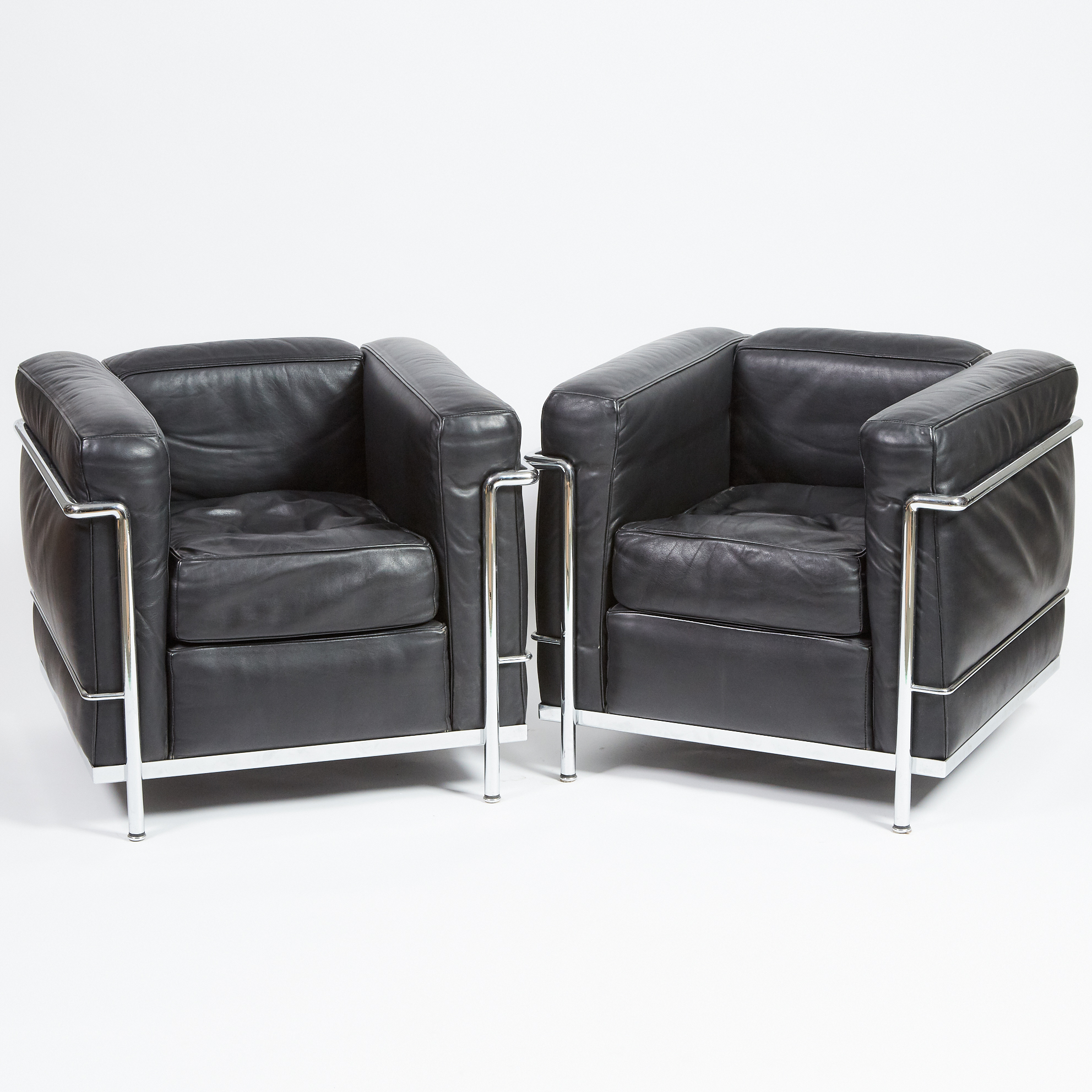 Pair of Le Corbusier LC2 'Poltrona' Arm Chairs by Cassina, Italy, c.1984