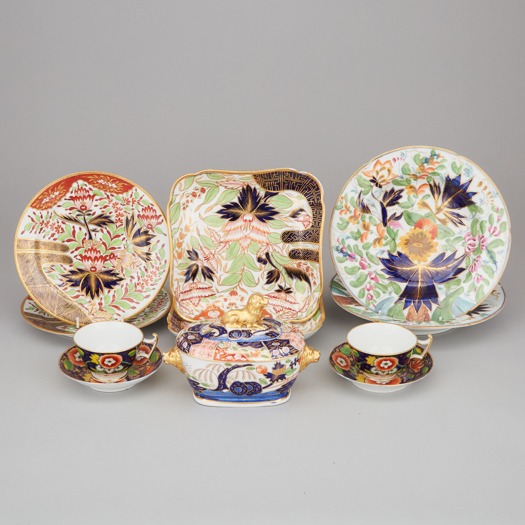 Group of Coalport and Chamberlains Worcester Japan Pattern Tablewares, early 19th century