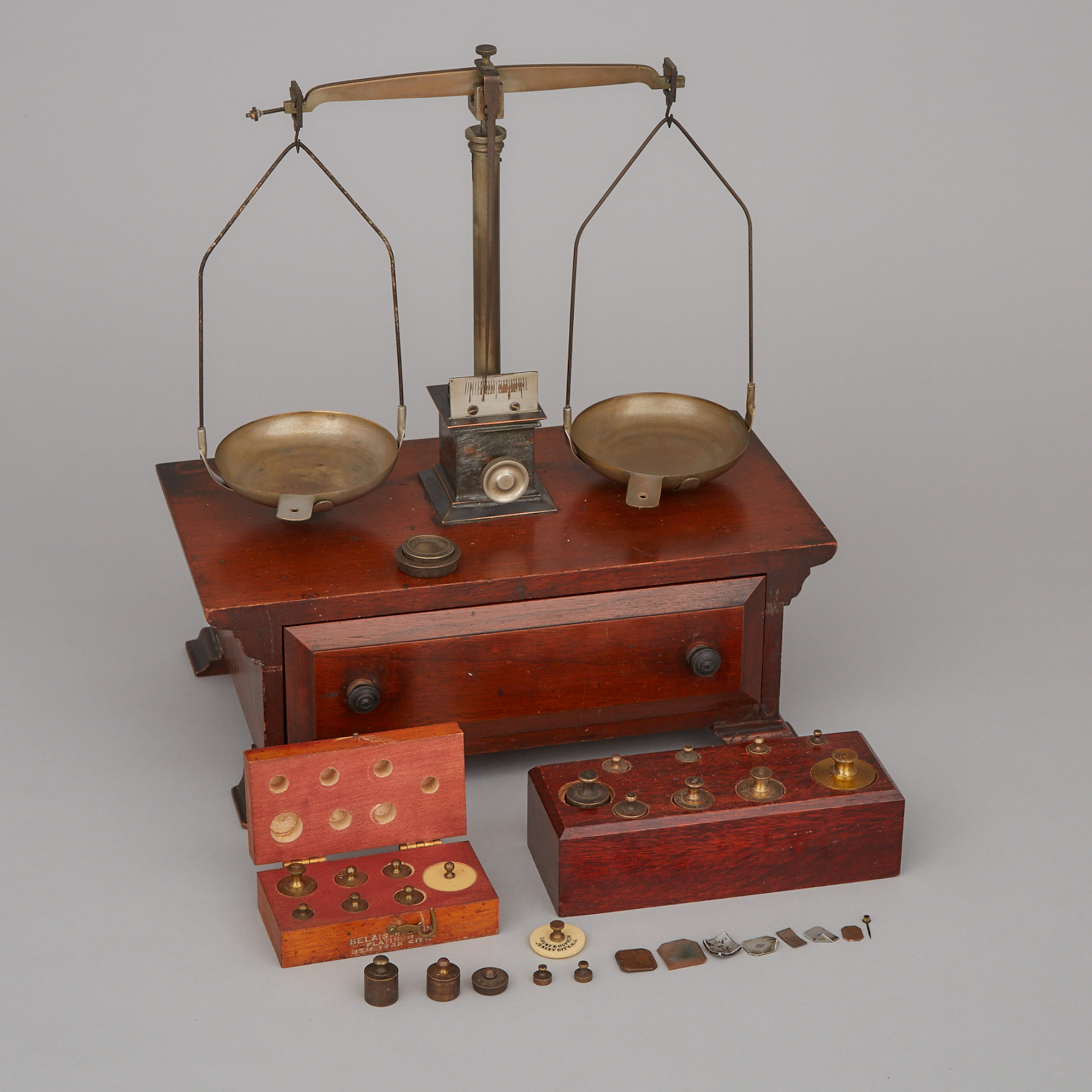 Victorian Mahogany Pharmaceutical Beam Balance, 19th century