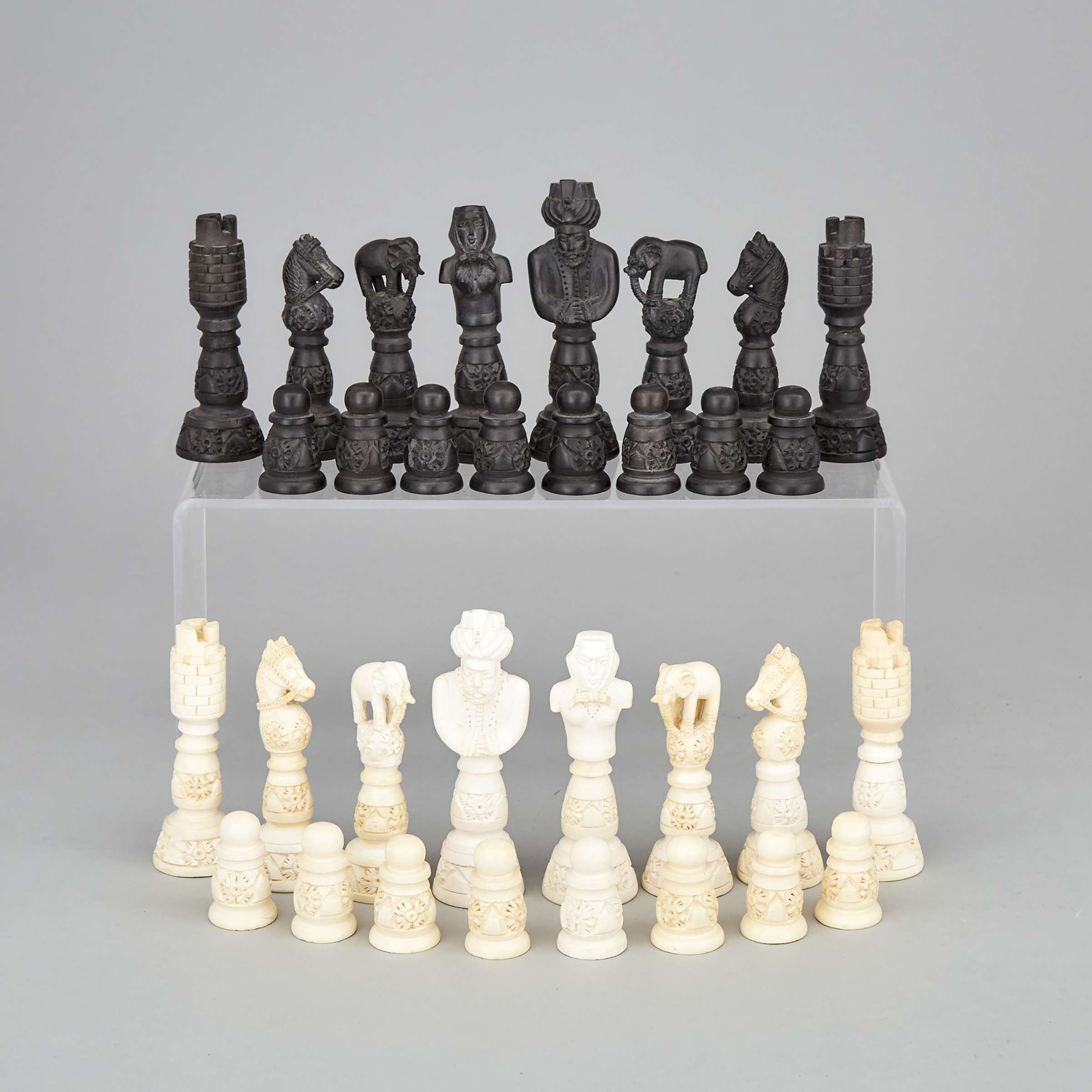 Turkish Turned and Carved Meerschaum Chess Set, early-mid 20th century