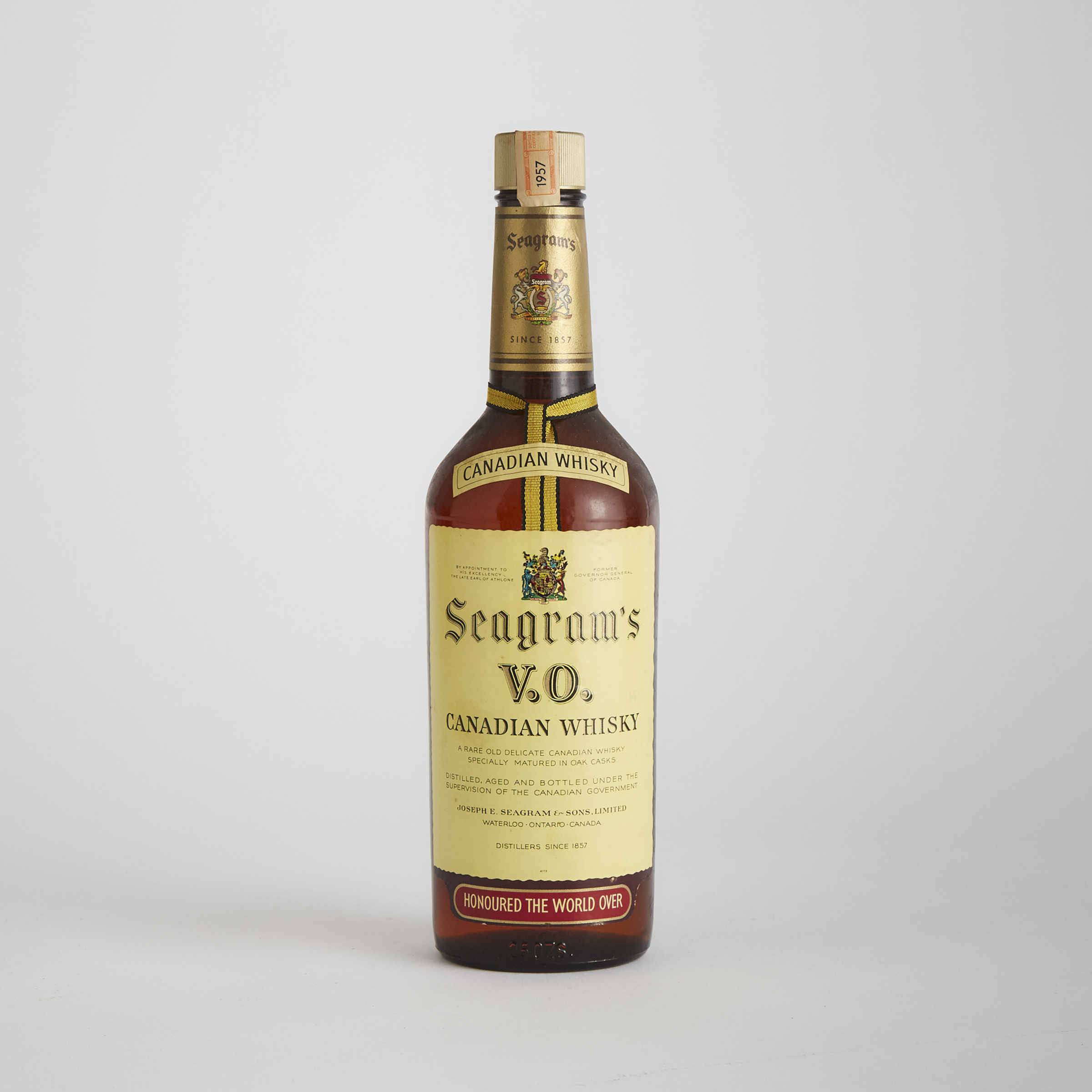 SEAGRAM'S VO CANADIAN WHISKY (ONE 25 OZ)