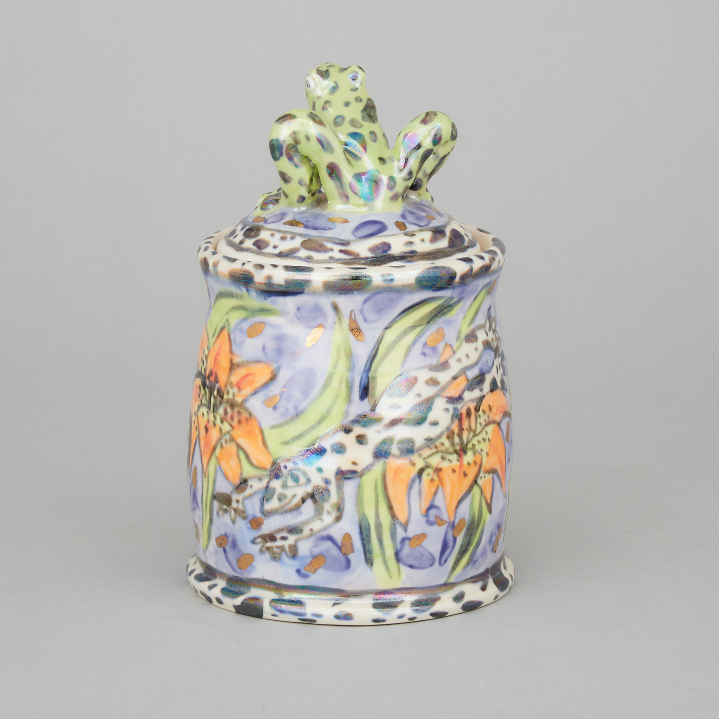 Ray Mackie and Debra Kuzyk (Canadian, b.1949 and 1958), Iridescent Covered Frog Jar, 1996
