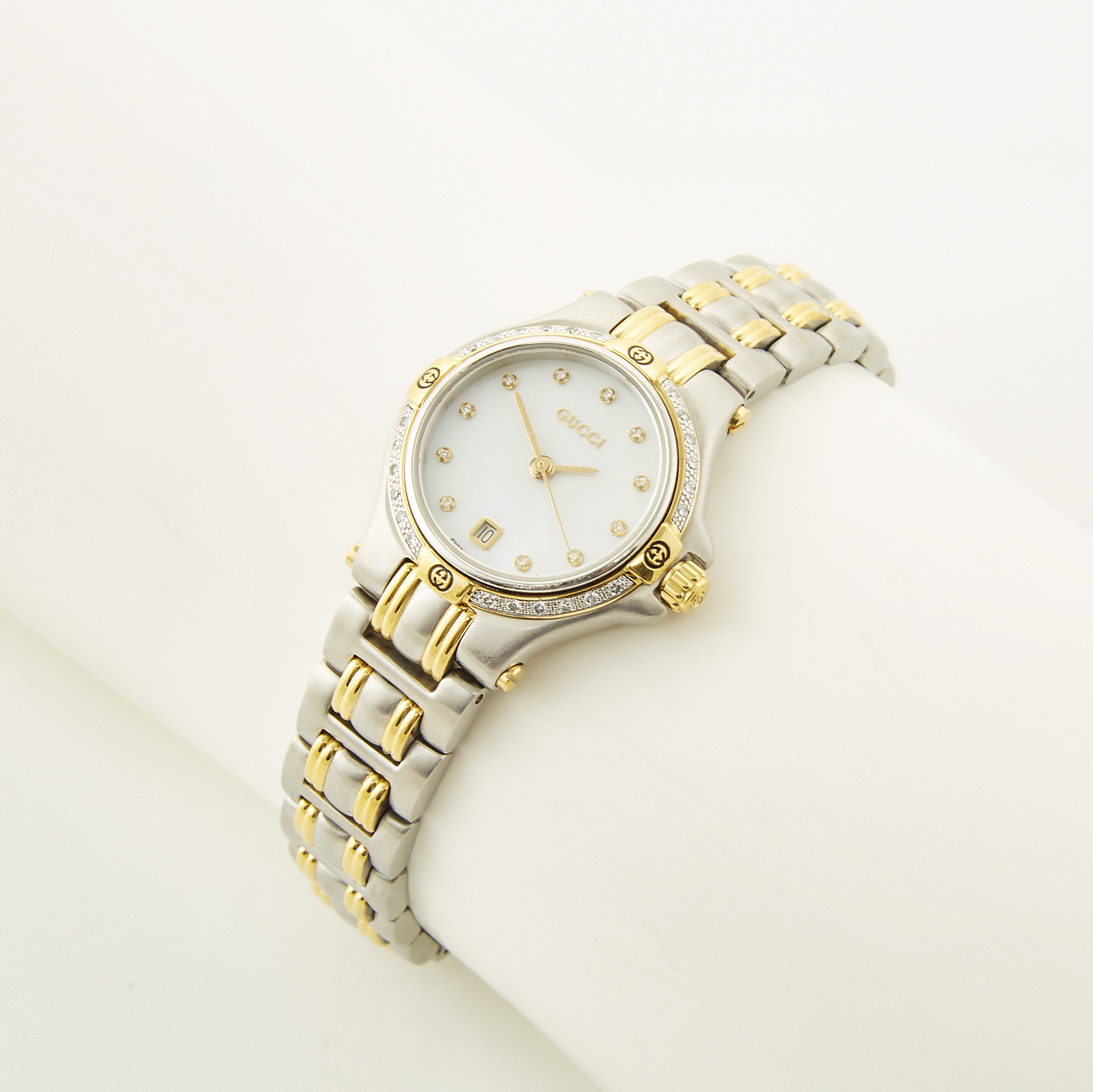 Lady's Gucci Wristwatch With Date