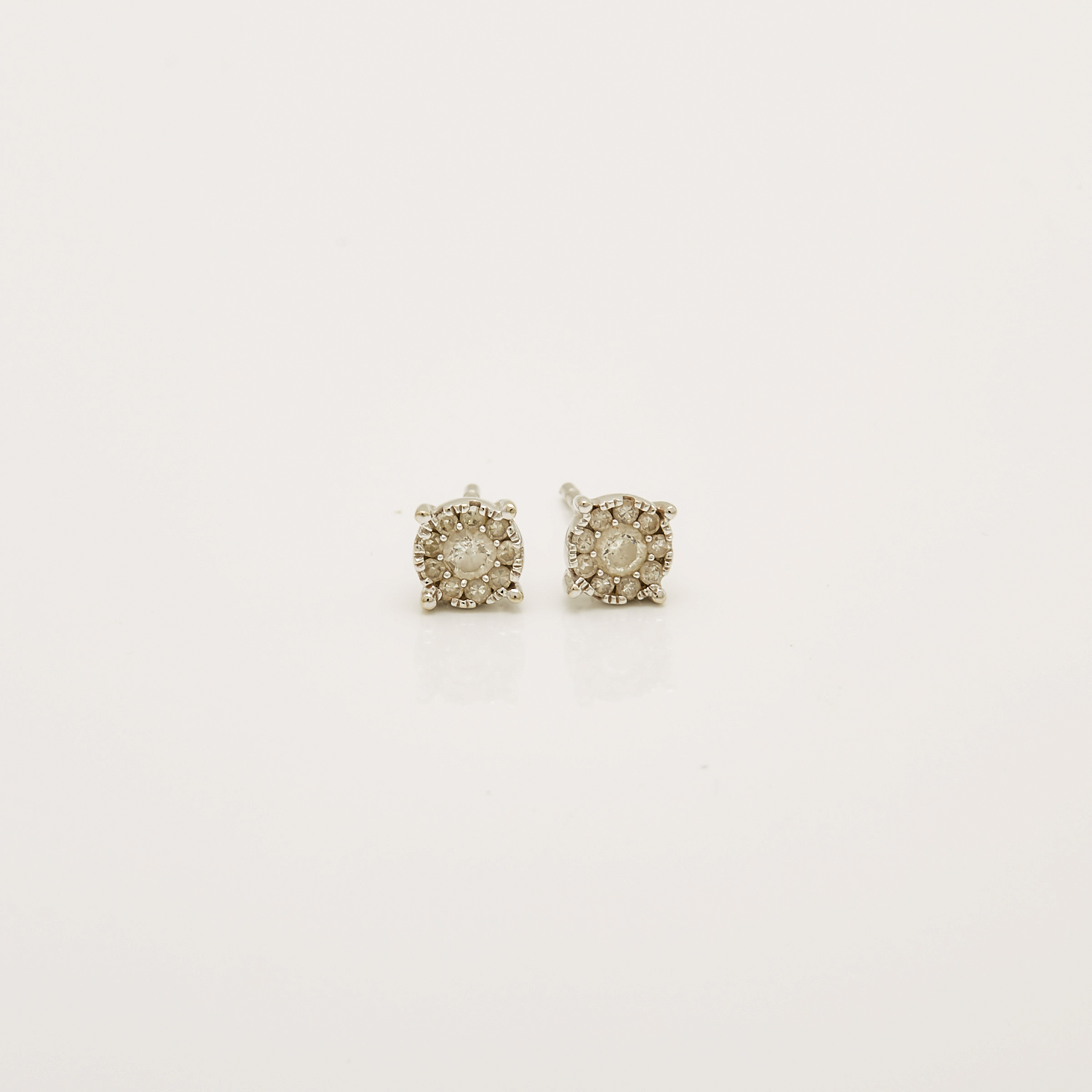 Pair of 14k White Gold Stud Earrings