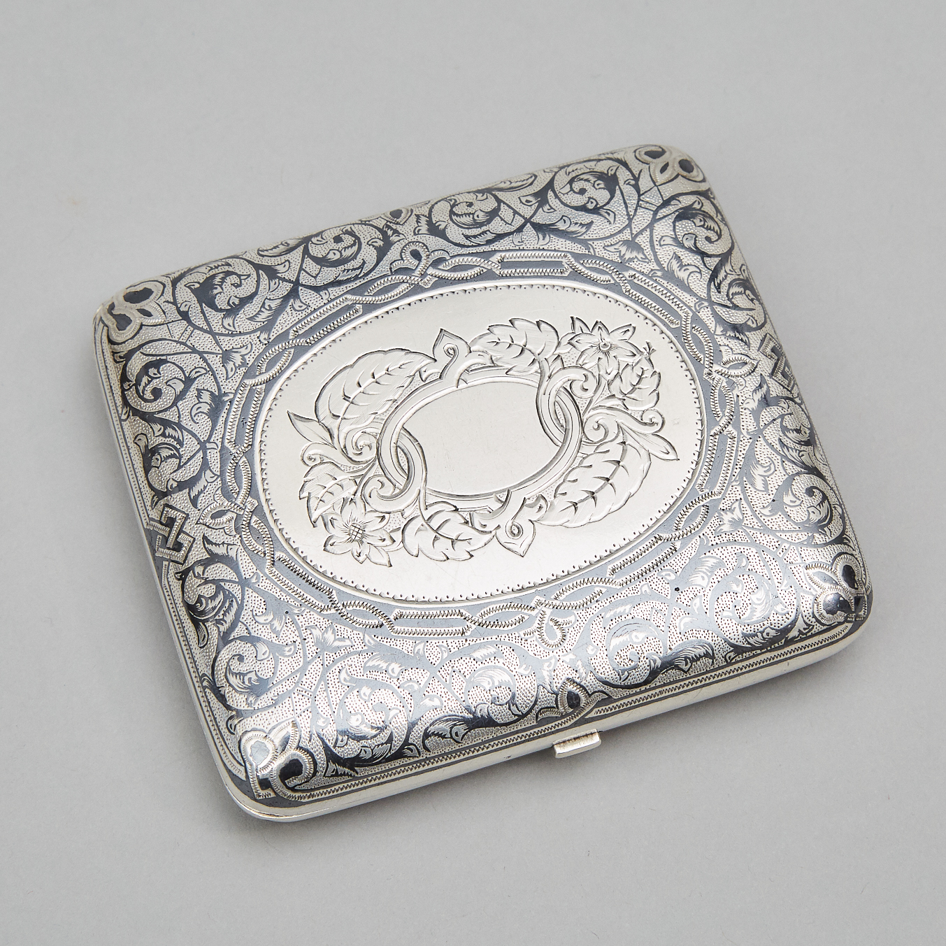 Russian Engraved and Nielloed Silver Cigarette Case, Ivan Saltikov, Moscow, 1891
