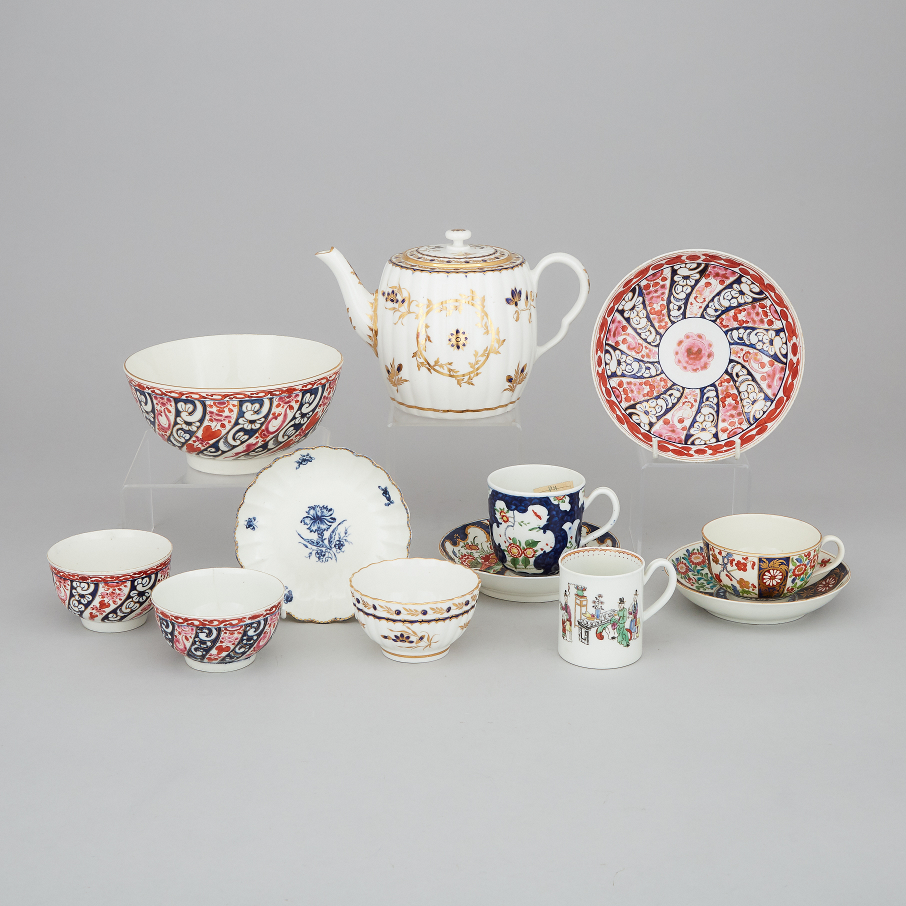Group of Worcester Porcelain, late 18th/early 19th century