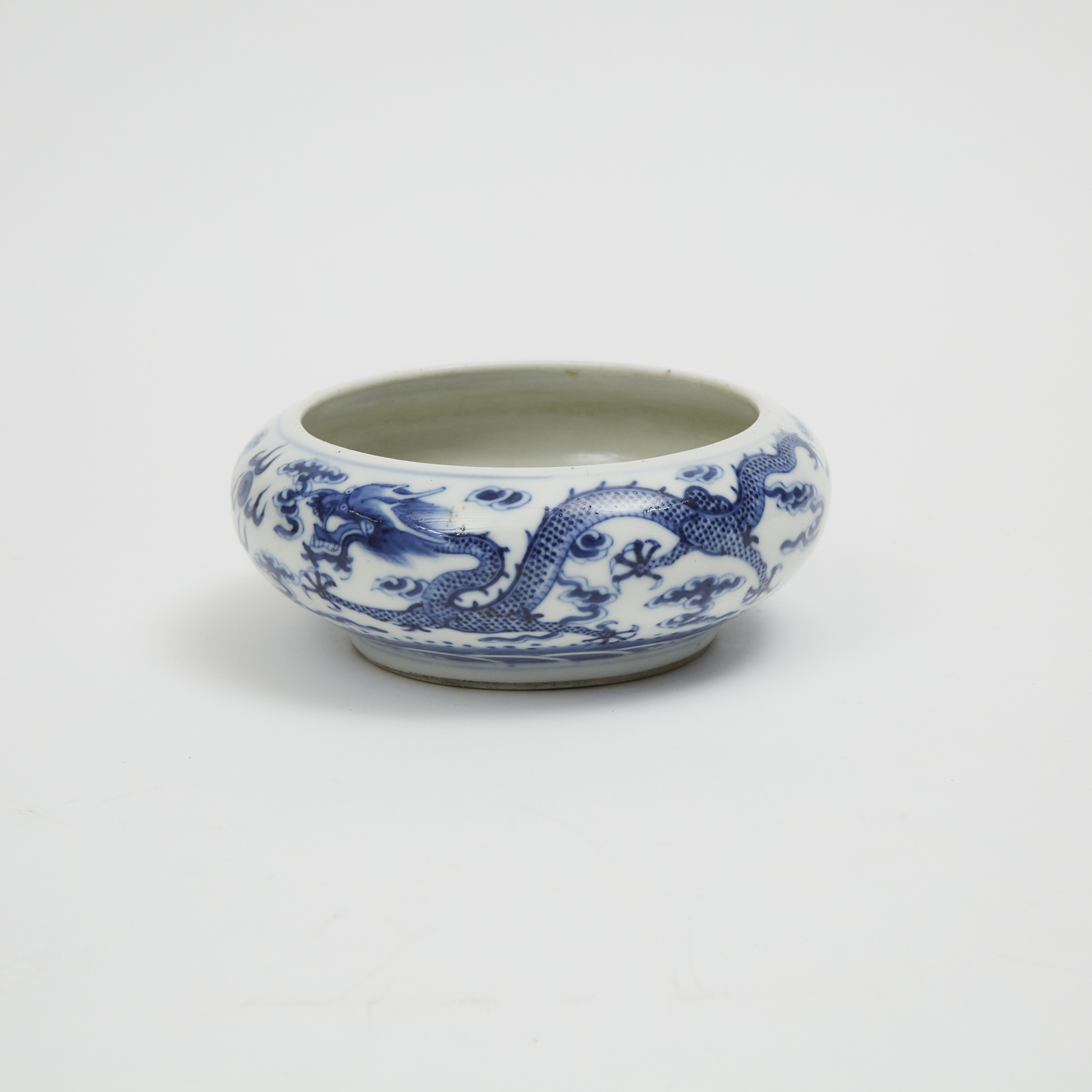 A Blue and White 'Dragon' Brushwasher