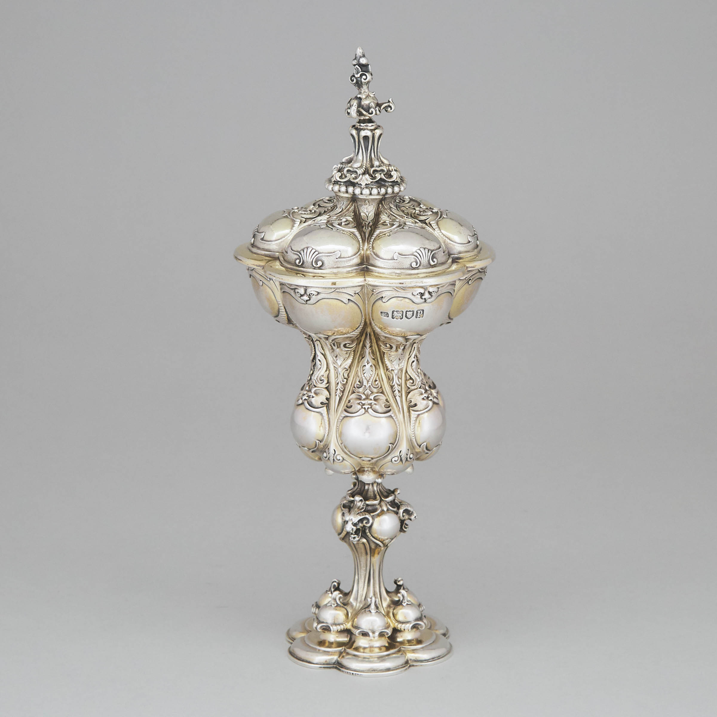 Edwardian Silver Parcel-Gilt Covered Cup, Sebastian Garrard, London, 1910