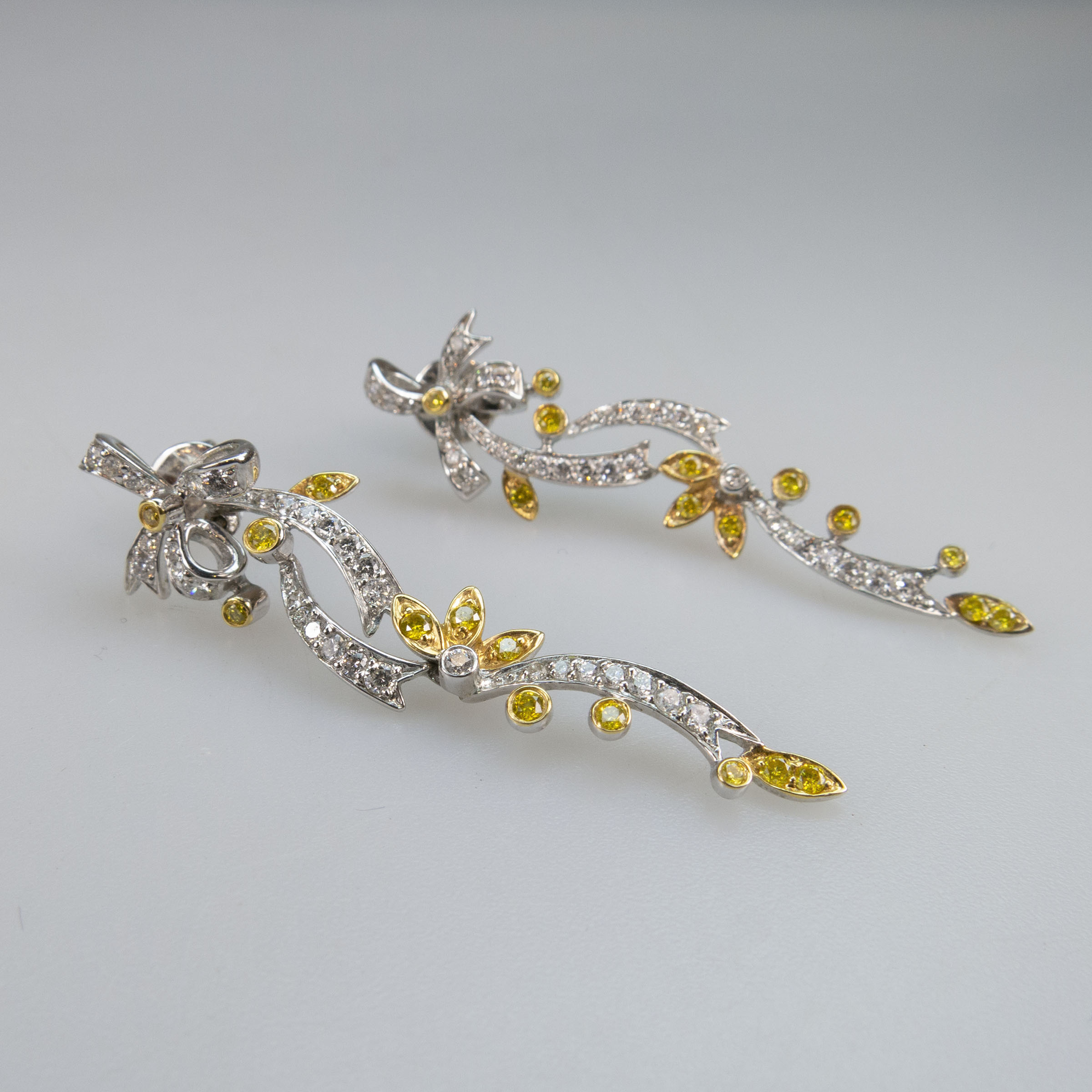 Pair Of 18k White And Yellow Gold Drop Earrings 