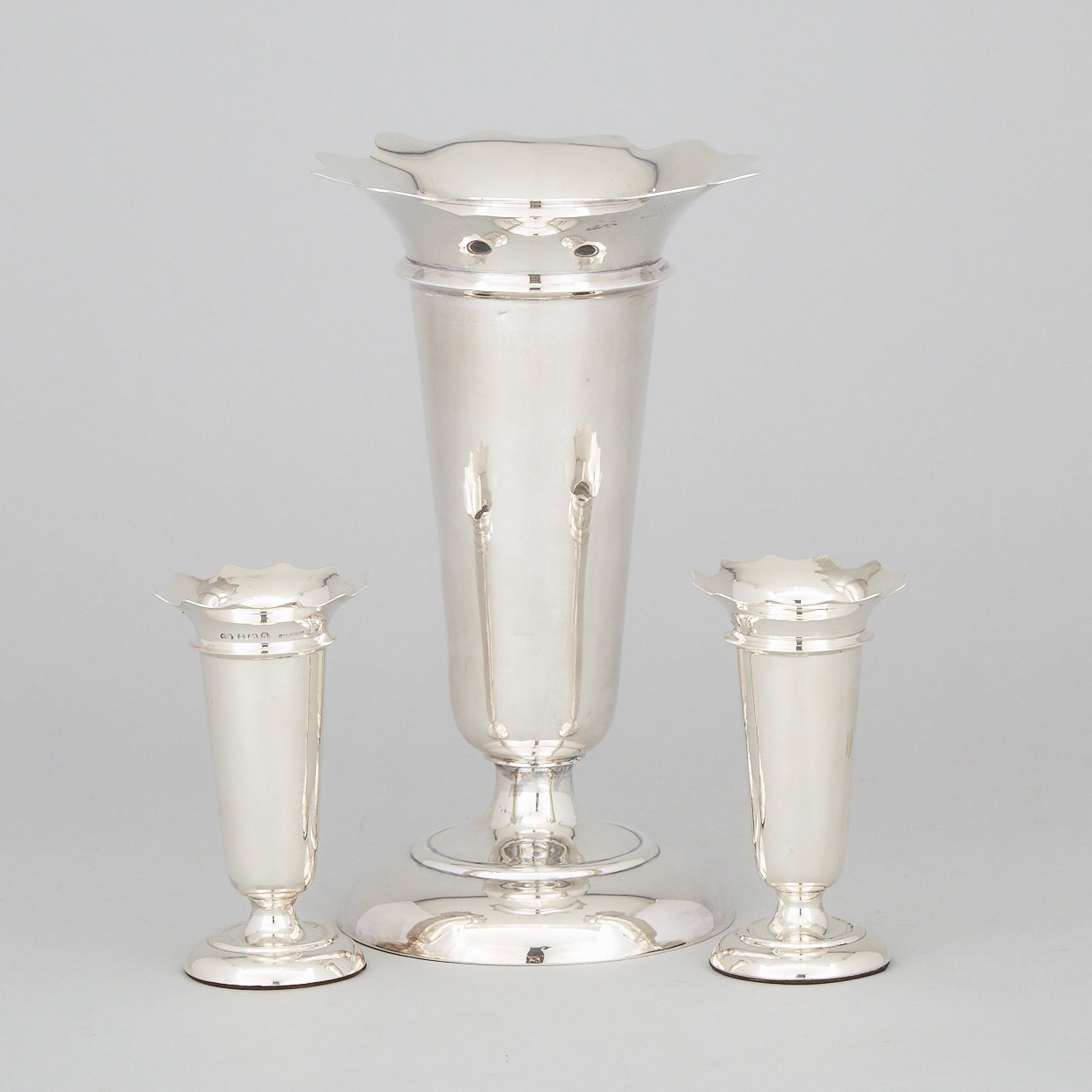 English Silver Garniture of Three Vases, Deakin & Francis, Birmingham, 1917