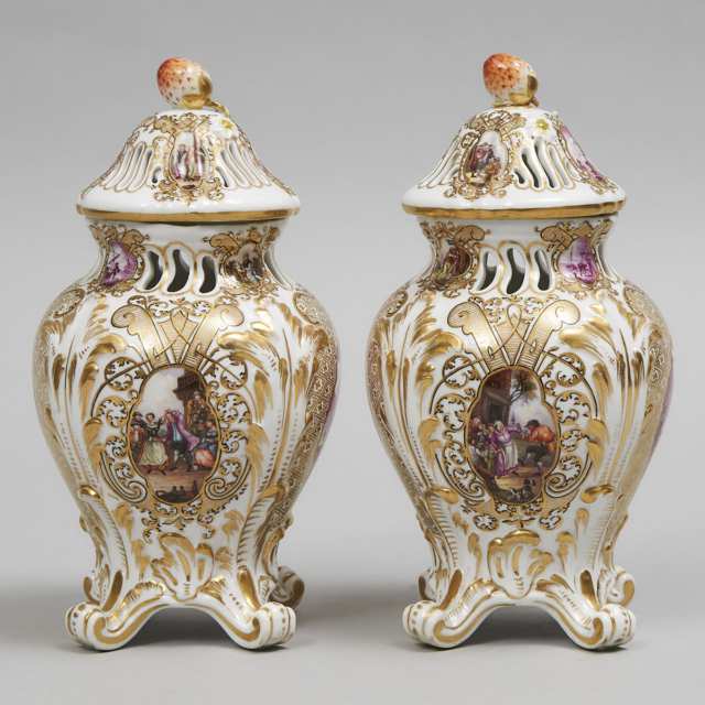 Pair of Helena Wolfsohn, Dresden Potpourri Vases and Covers, late 19th century