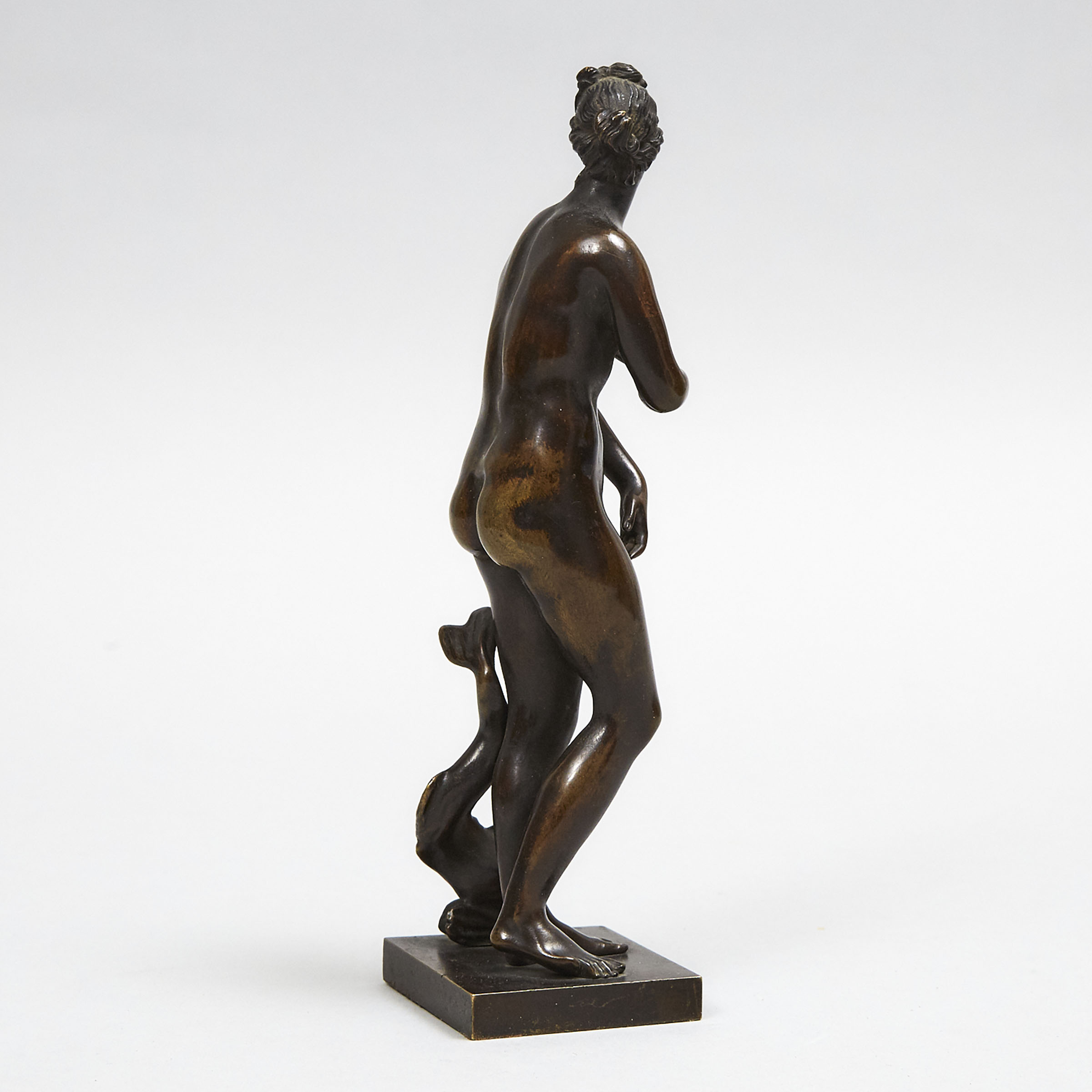 Italian Grand Tour Patinated Bronze Model of The Medici Venus, early 19th century