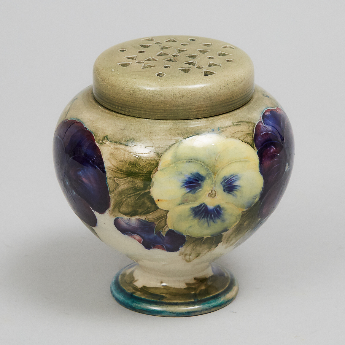Moorcroft Pansy Potpourri Jar, c.1914-16