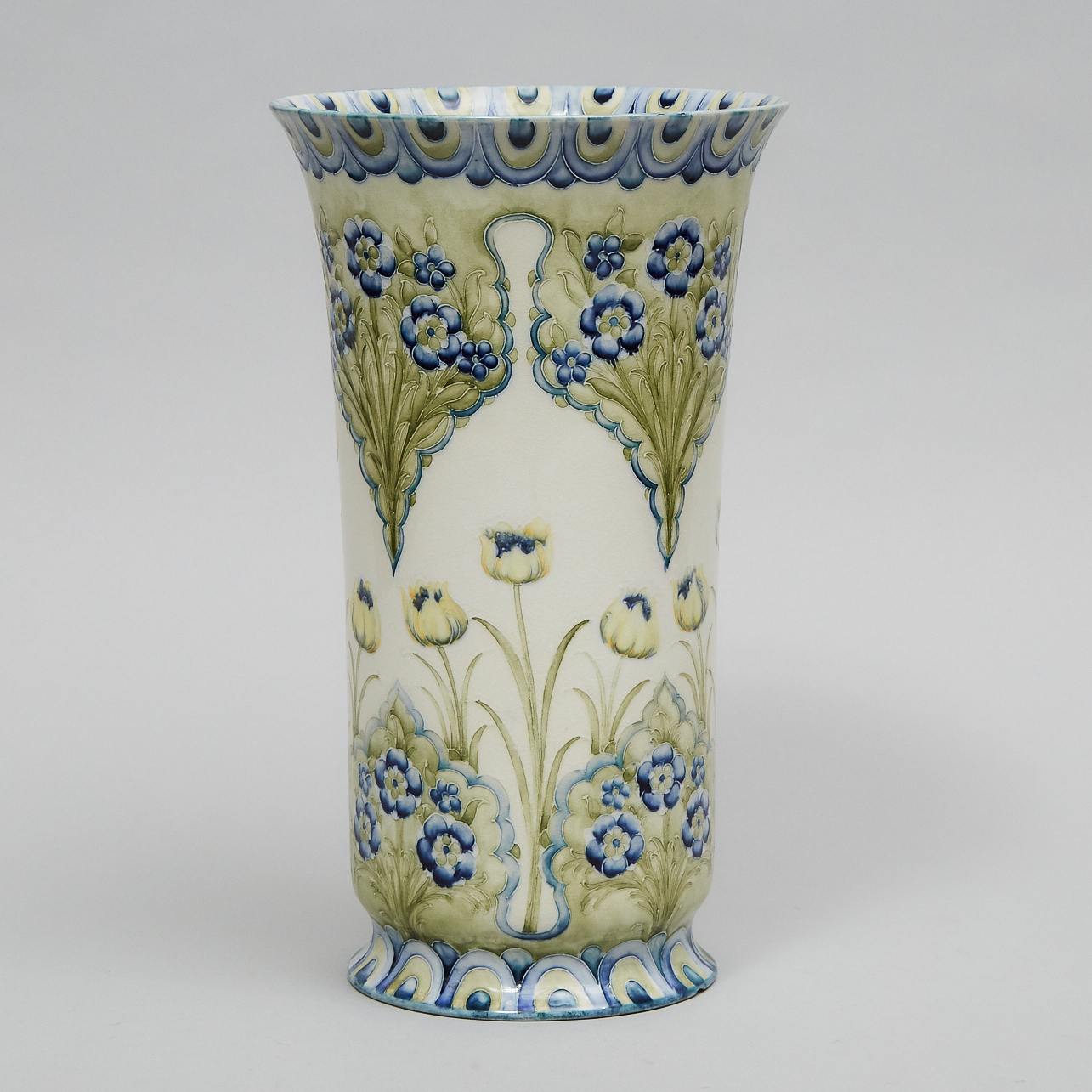 Macintyre Moorcroft Large Florian Vase, c.1902-03
