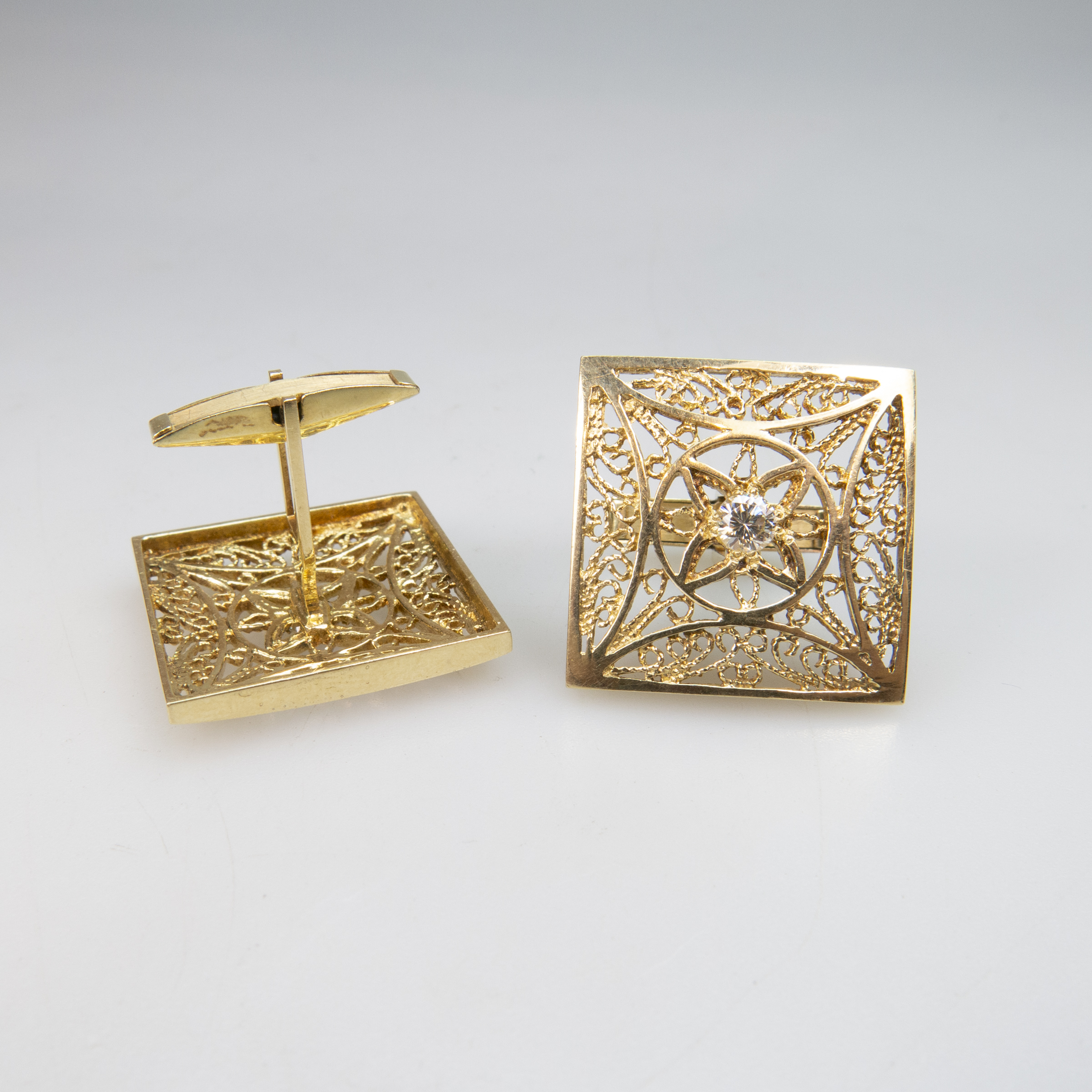 Pair Of Israeli 14k Yellow Gold Filigree Cufflinks