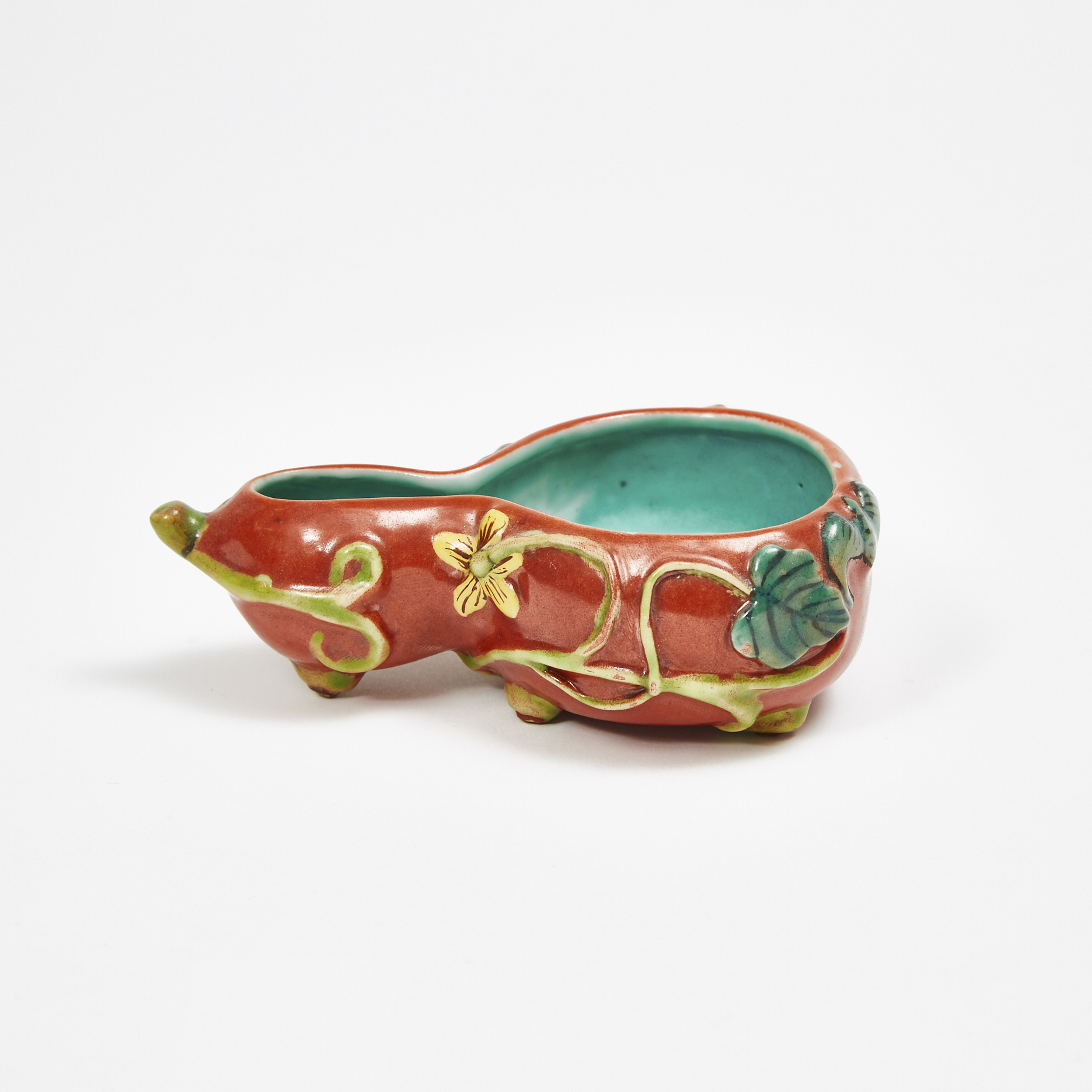 An Enameled Double Gourd Shaped Washer