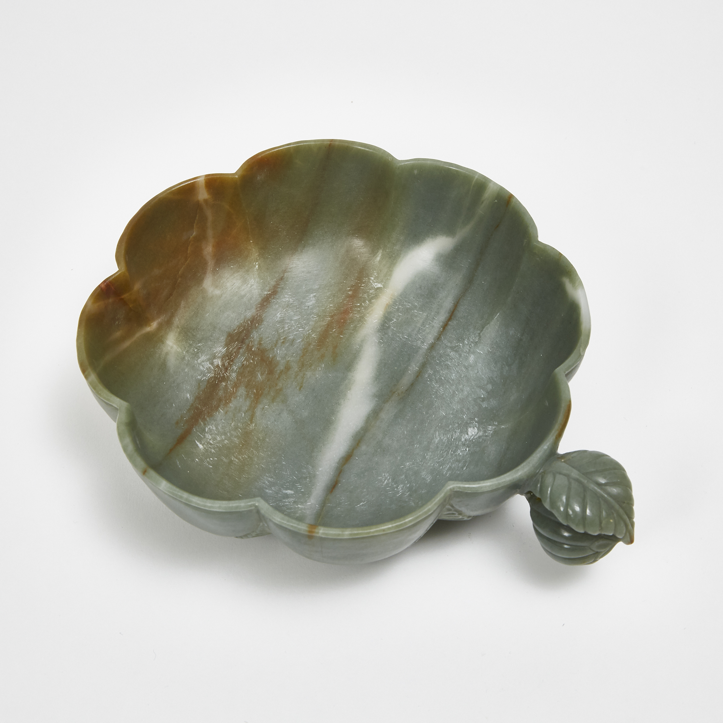 A Mughal-Style Green and Russet Stone Carved 'Chrysanthemum' Basin