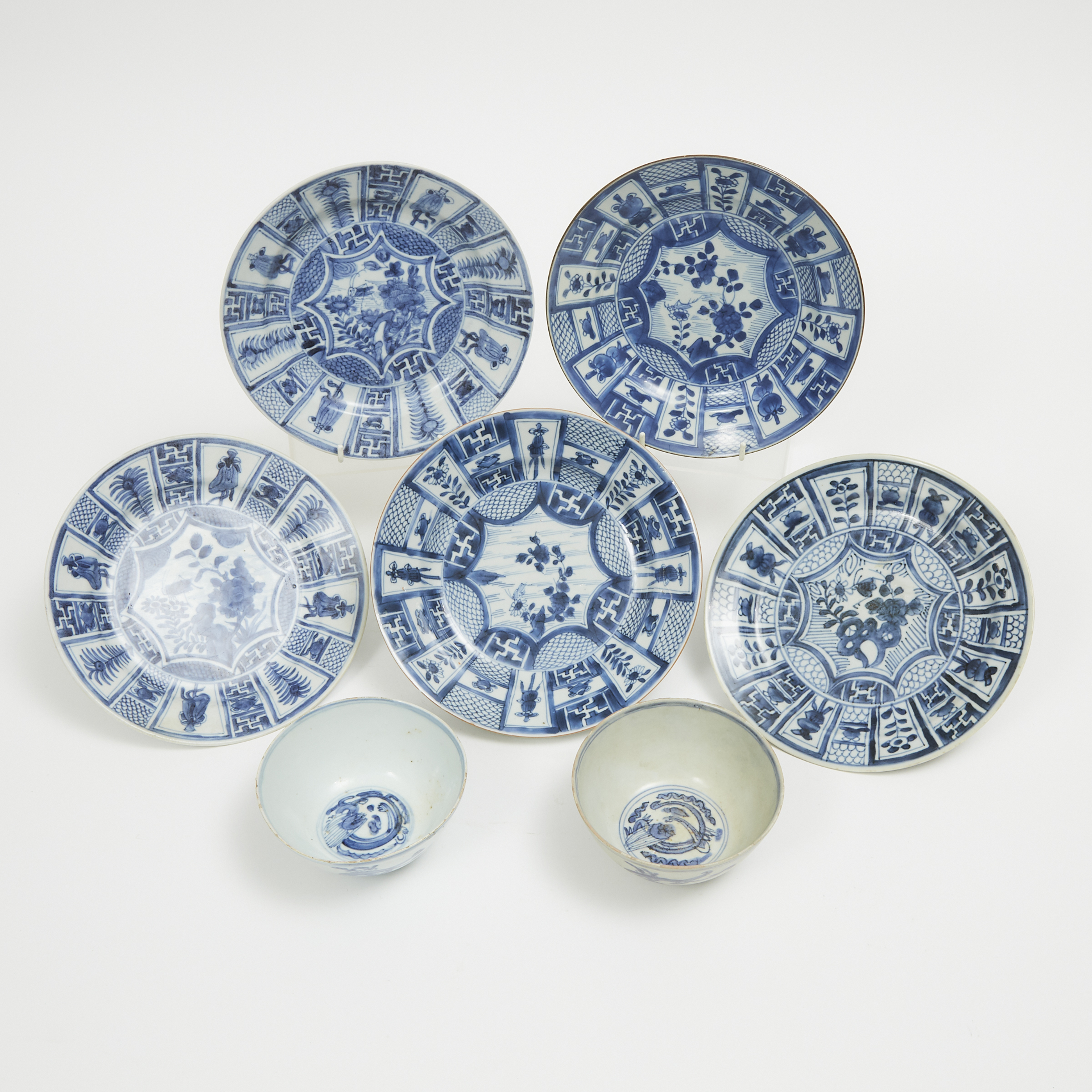 A Group of Seven Shipwreck Porcelain Wares, 17th Century 