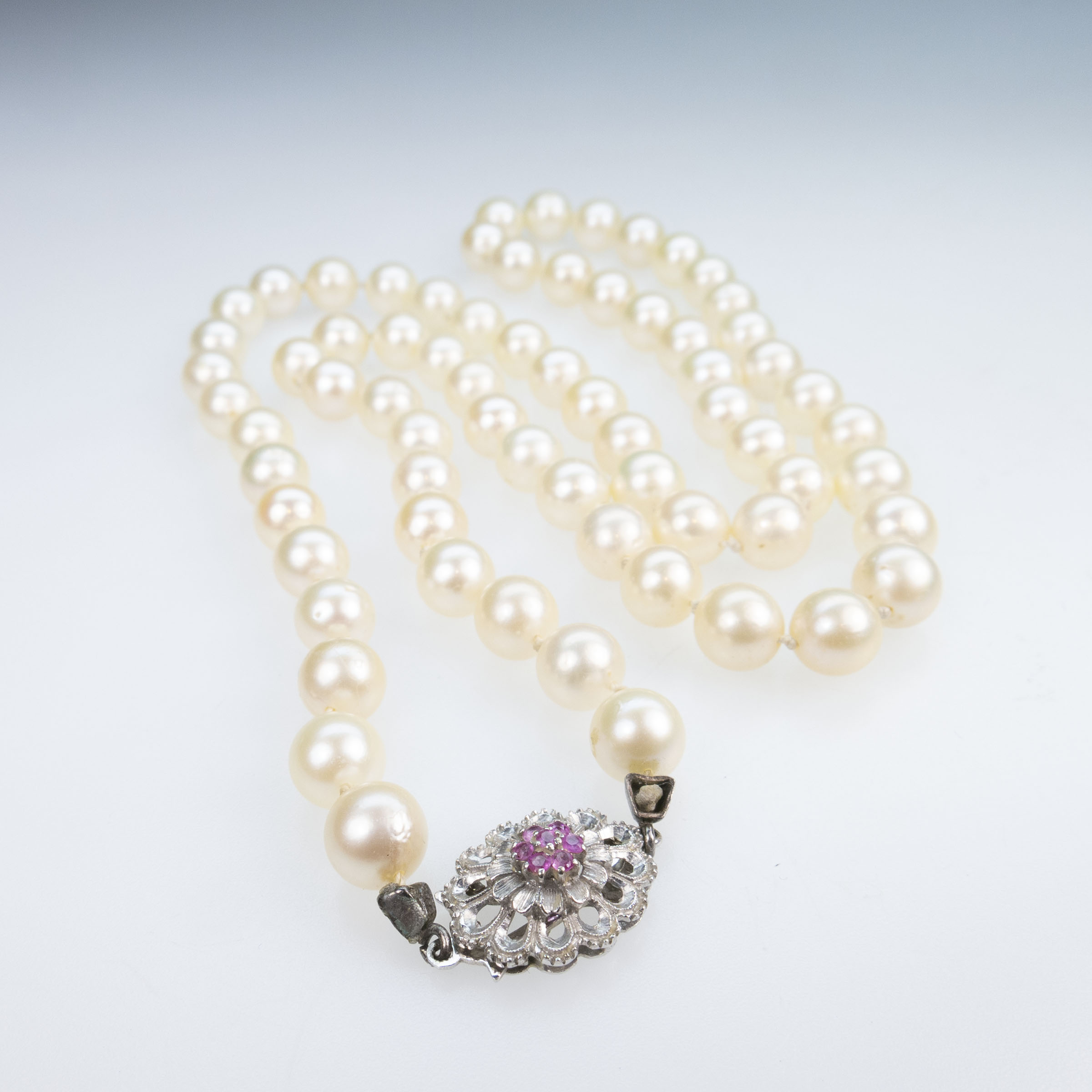 Single Strand Cultured Pearl Necklace