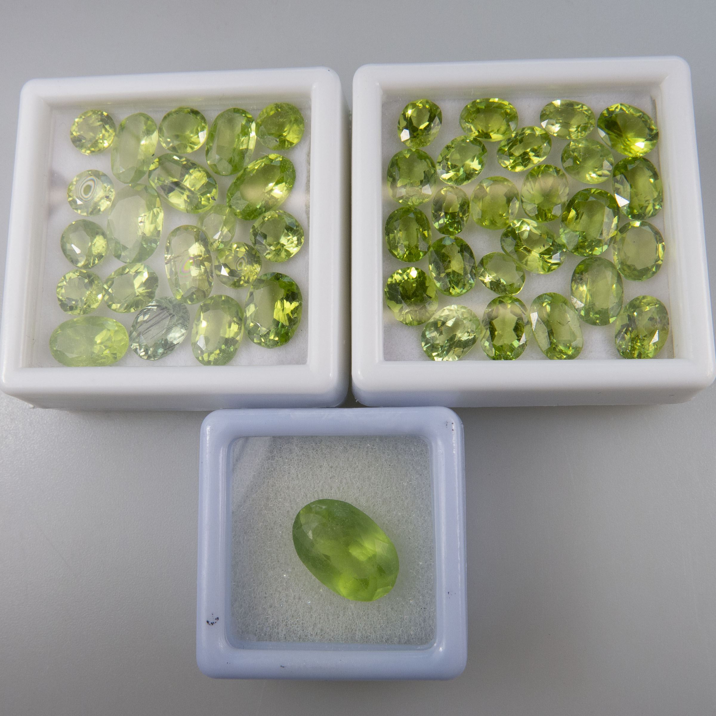 Quantity Of Round And Oval Cut Peridot