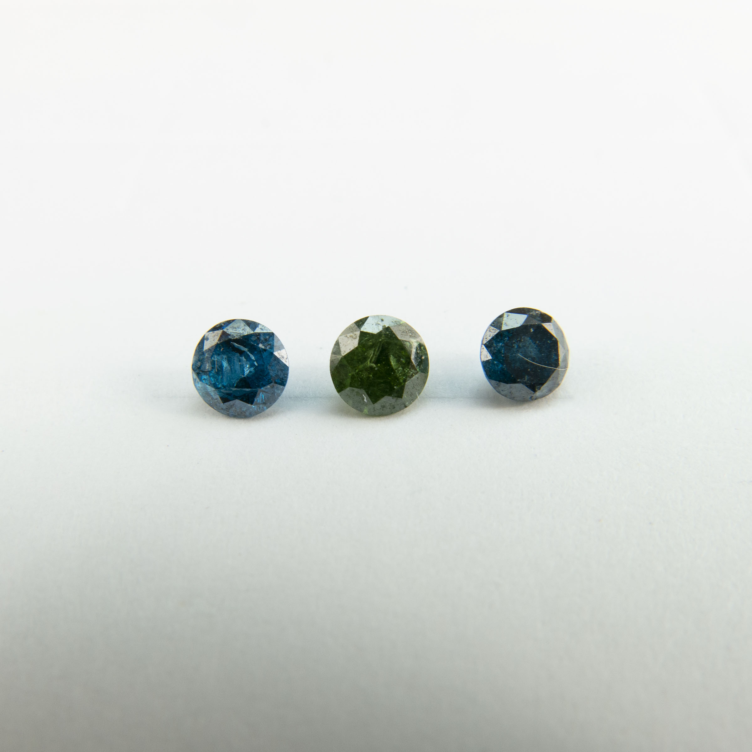 Green And 2 Blue Brilliant Cut Enhanced Colour Diamonds