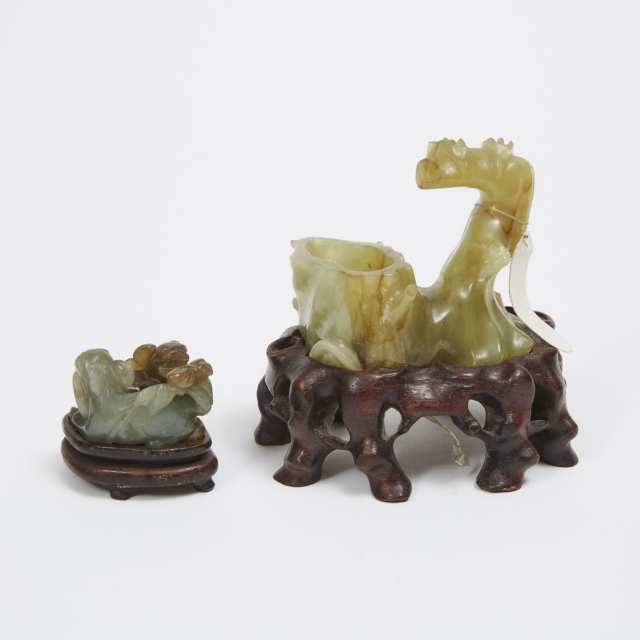 A Jade Trunk-Form Inkwell and a Jade Carving of Two Lions, Qing Dynasty