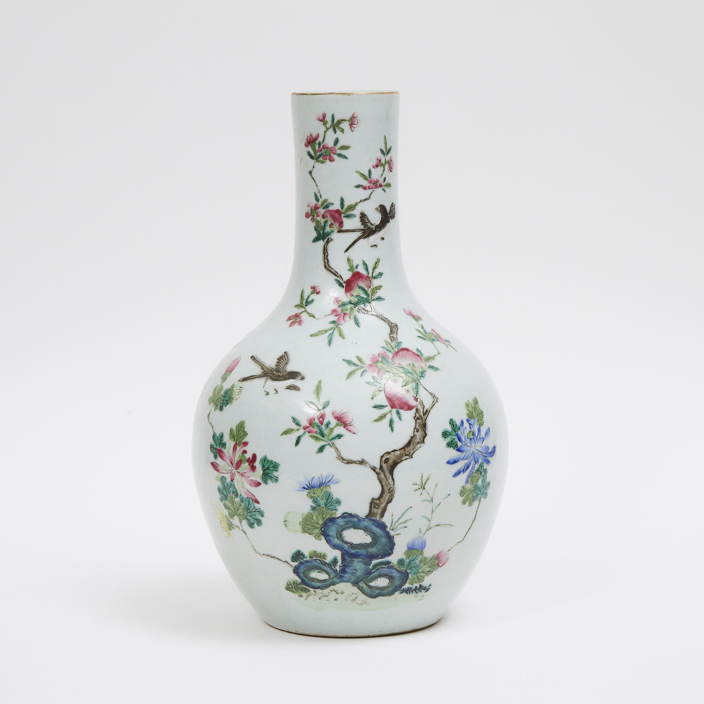 A Famille Rose 'Magpie and Peach' Tianqiuping Vase, Qing Dynasty